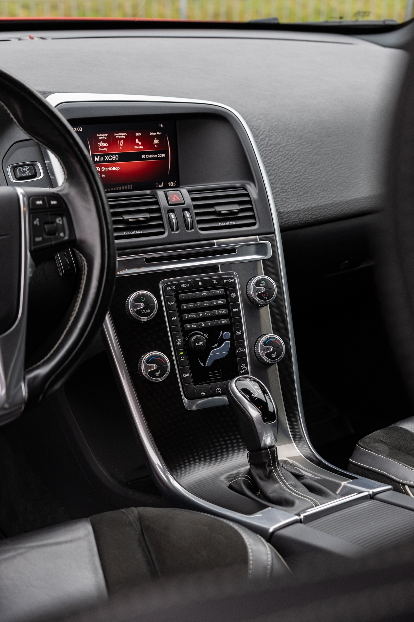 Volvo XC60 2017, bild 3/10