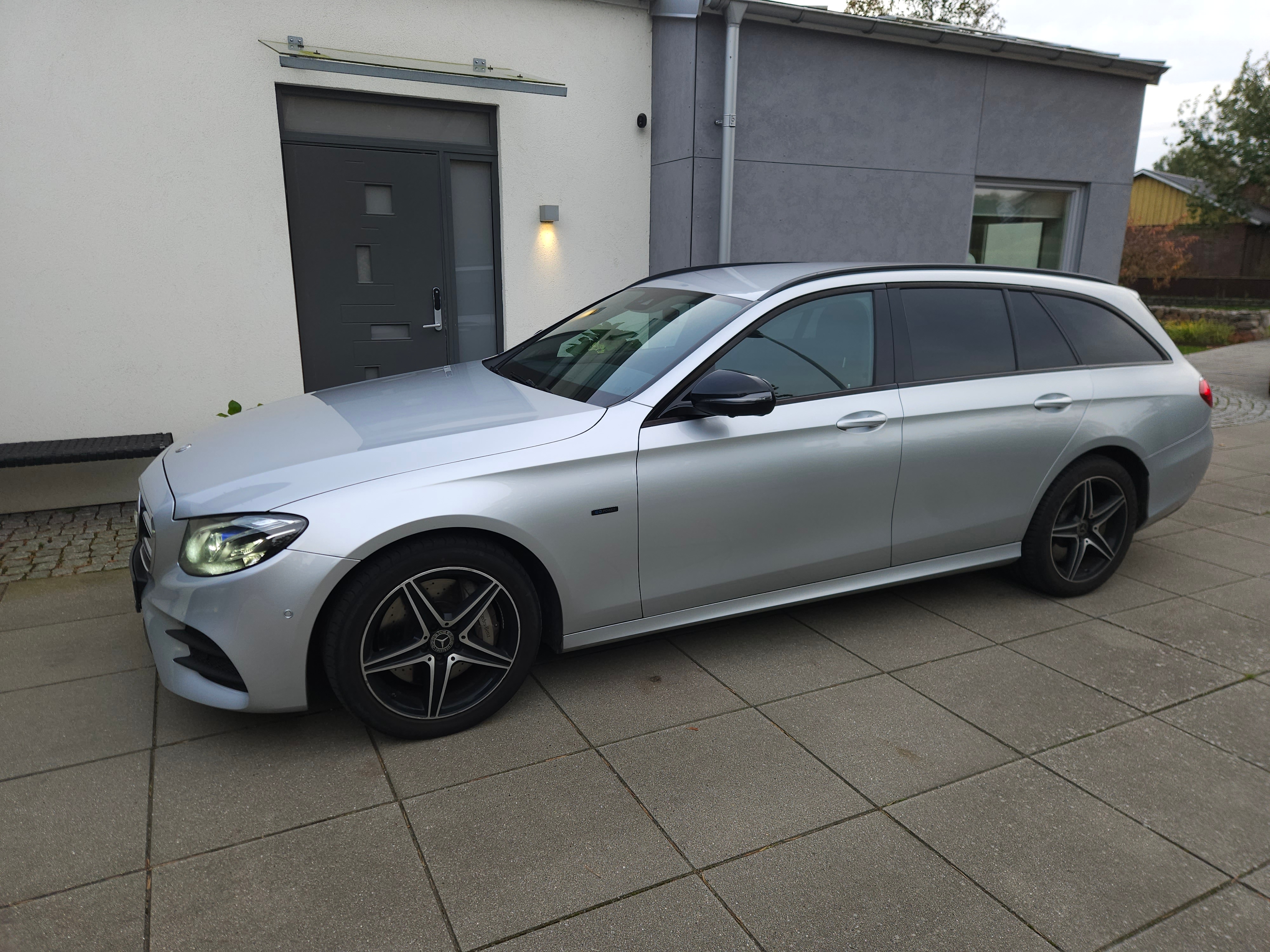 Mercedes-Benz E 300 de 2019, photo 2/10