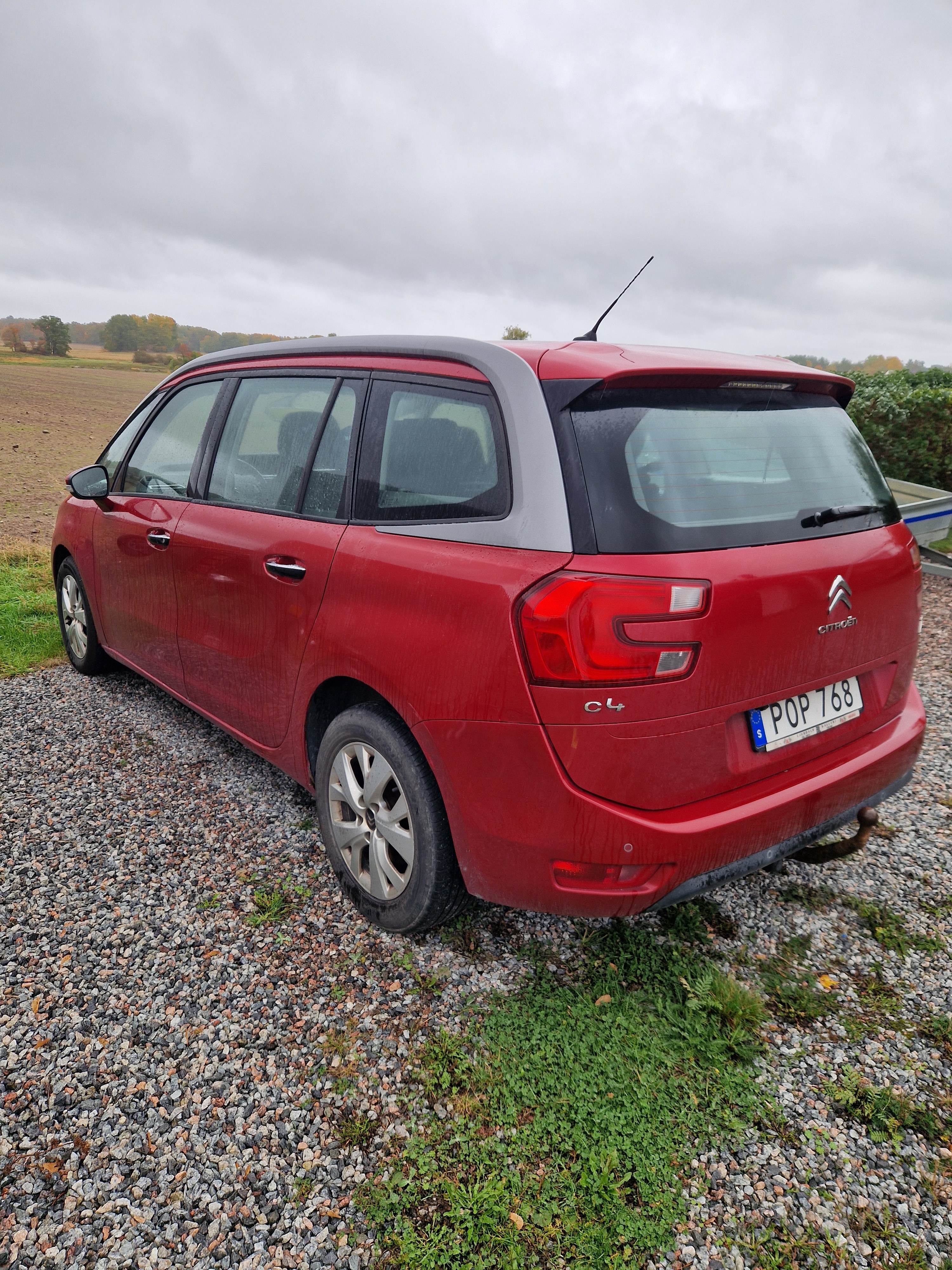 Citroen Grand C4 Picasso e-HDi 115 2015, kuva 2/6