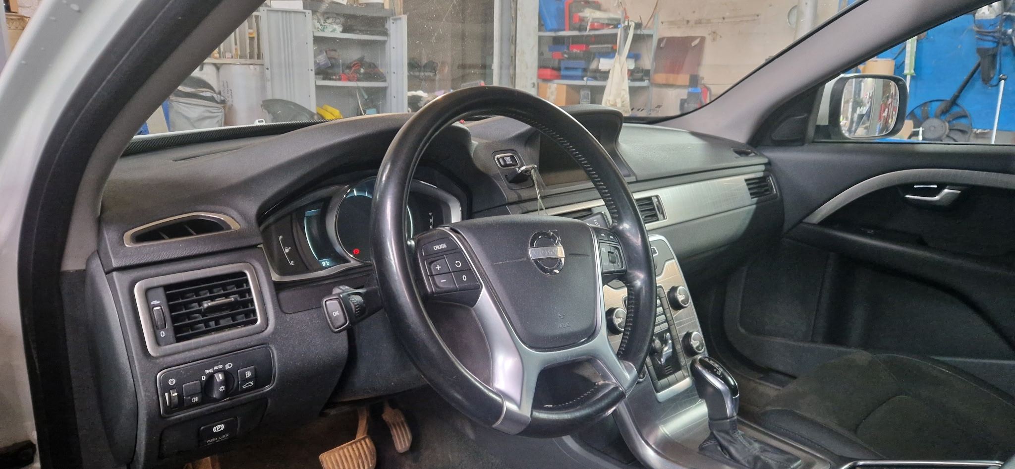 Volvo XC70 D4 2014, kuva 3/4