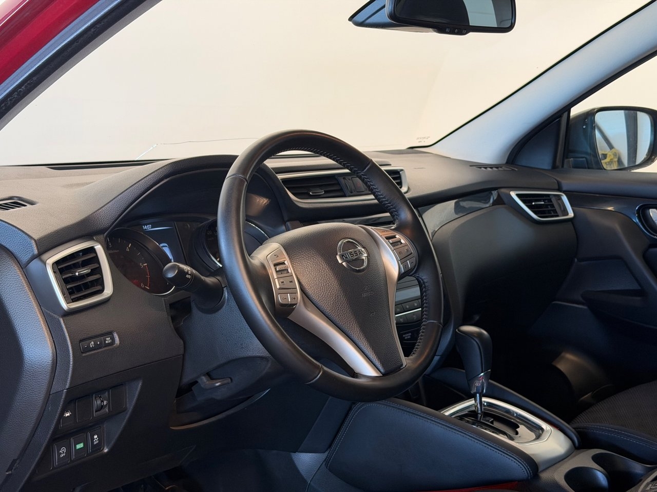 Nissan Qashqai 1.6 dCi Tekna 2016, bild 6/10