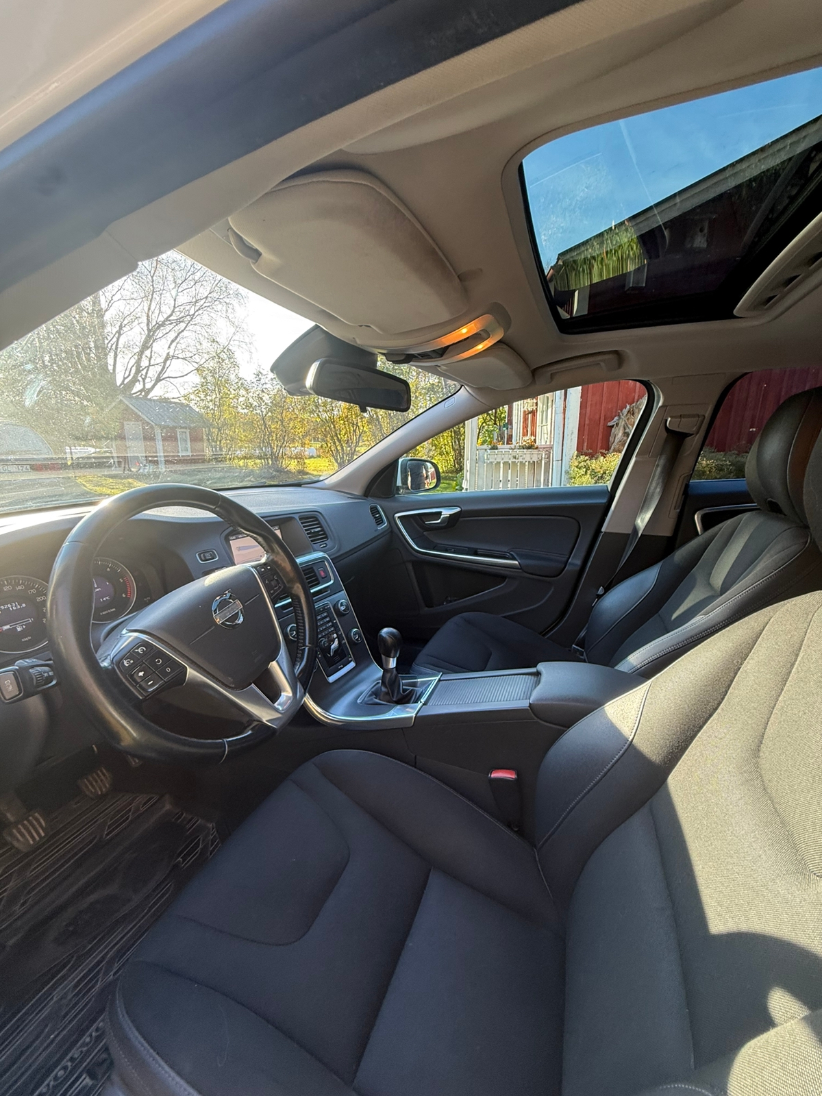 Volvo V60 DRIVe Manuell 2012, bild 5/6