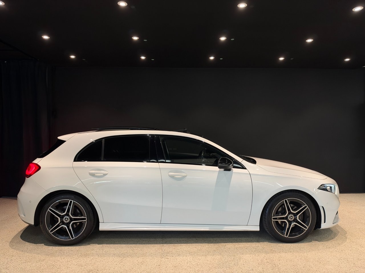 Mercedes-Benz A 200 7G-DCT AMG 2019, kuva 6/10