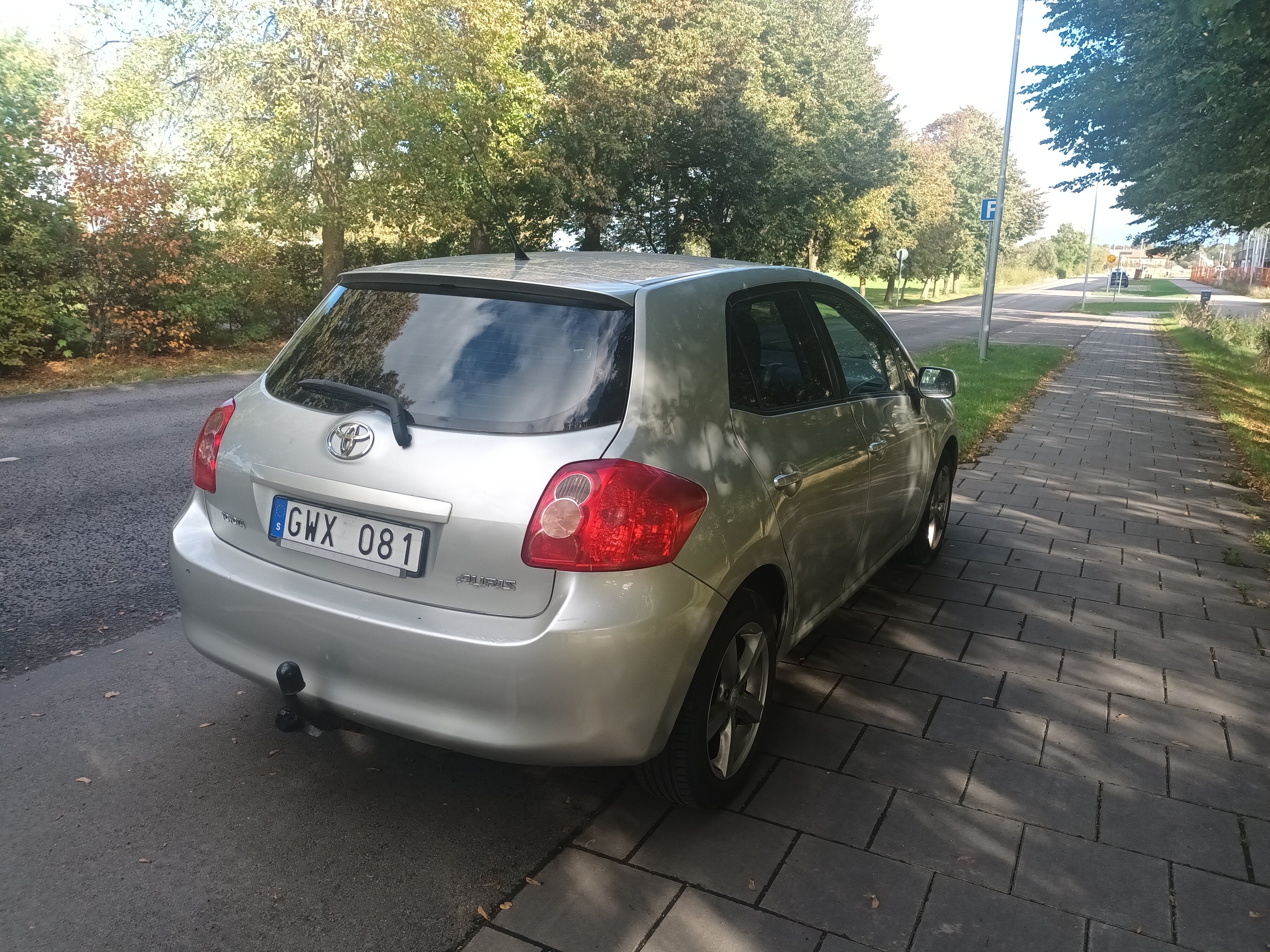 Toyota Auris 2008, bild 2/4