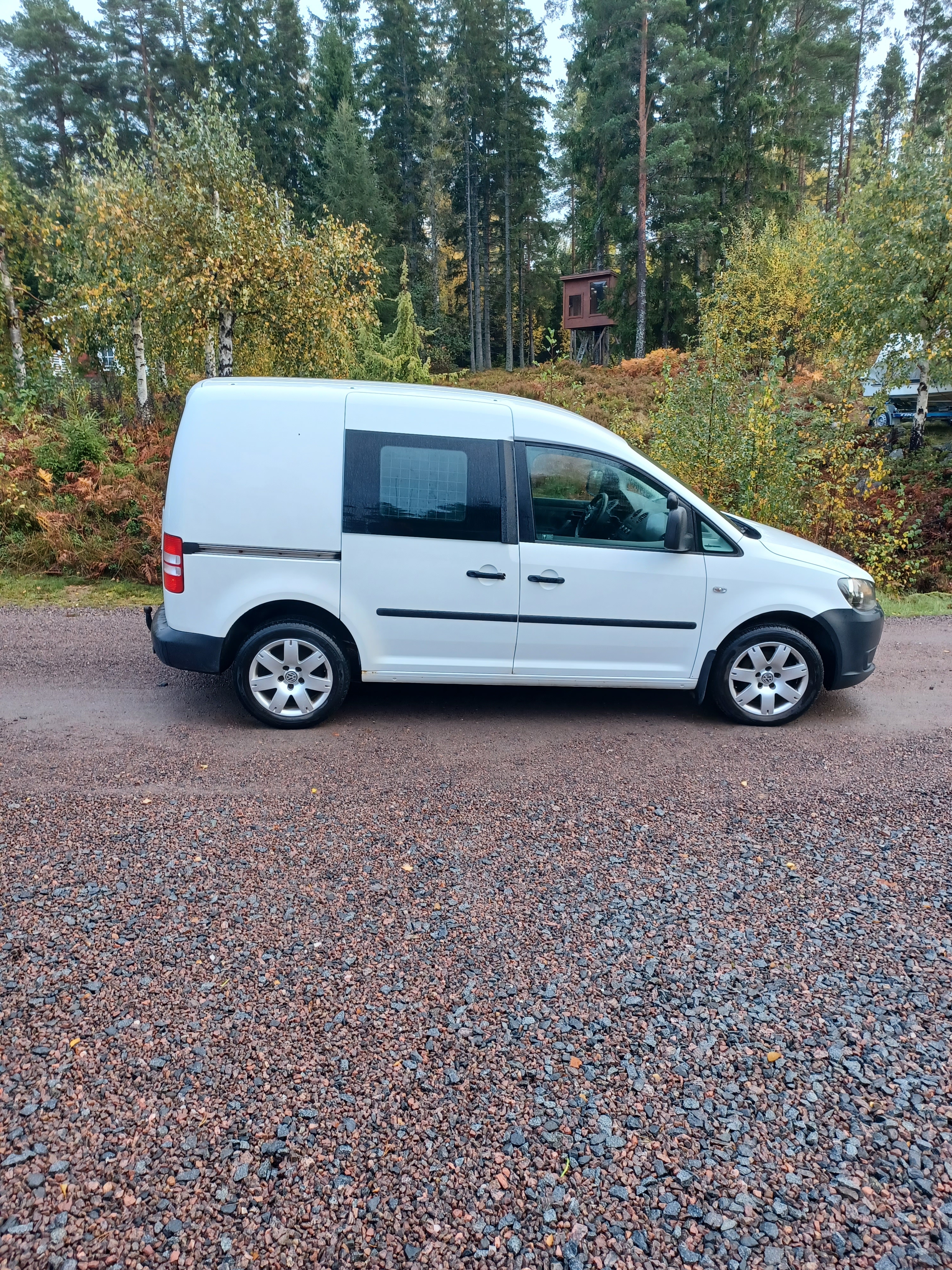 Volkswagen Caddy Skåpbil 1.6 TDI Manuell 2013, bild 5/6
