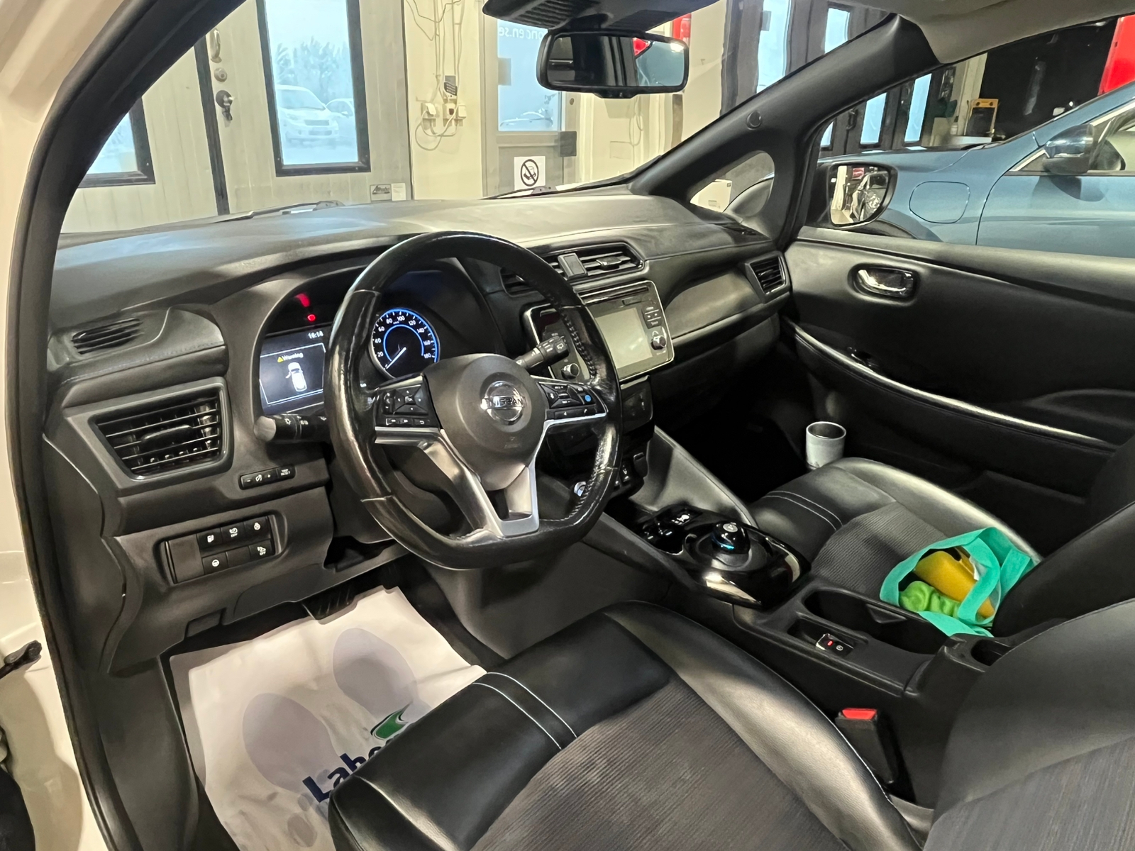 Nissan Leaf Tekna 2018, bild 2/5