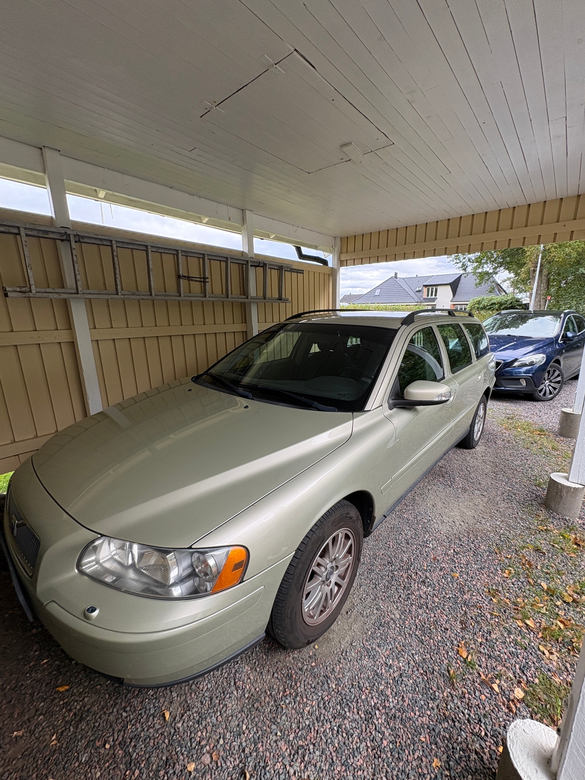 Volvo V70 2.4 Manuell 2007, bild 2/10