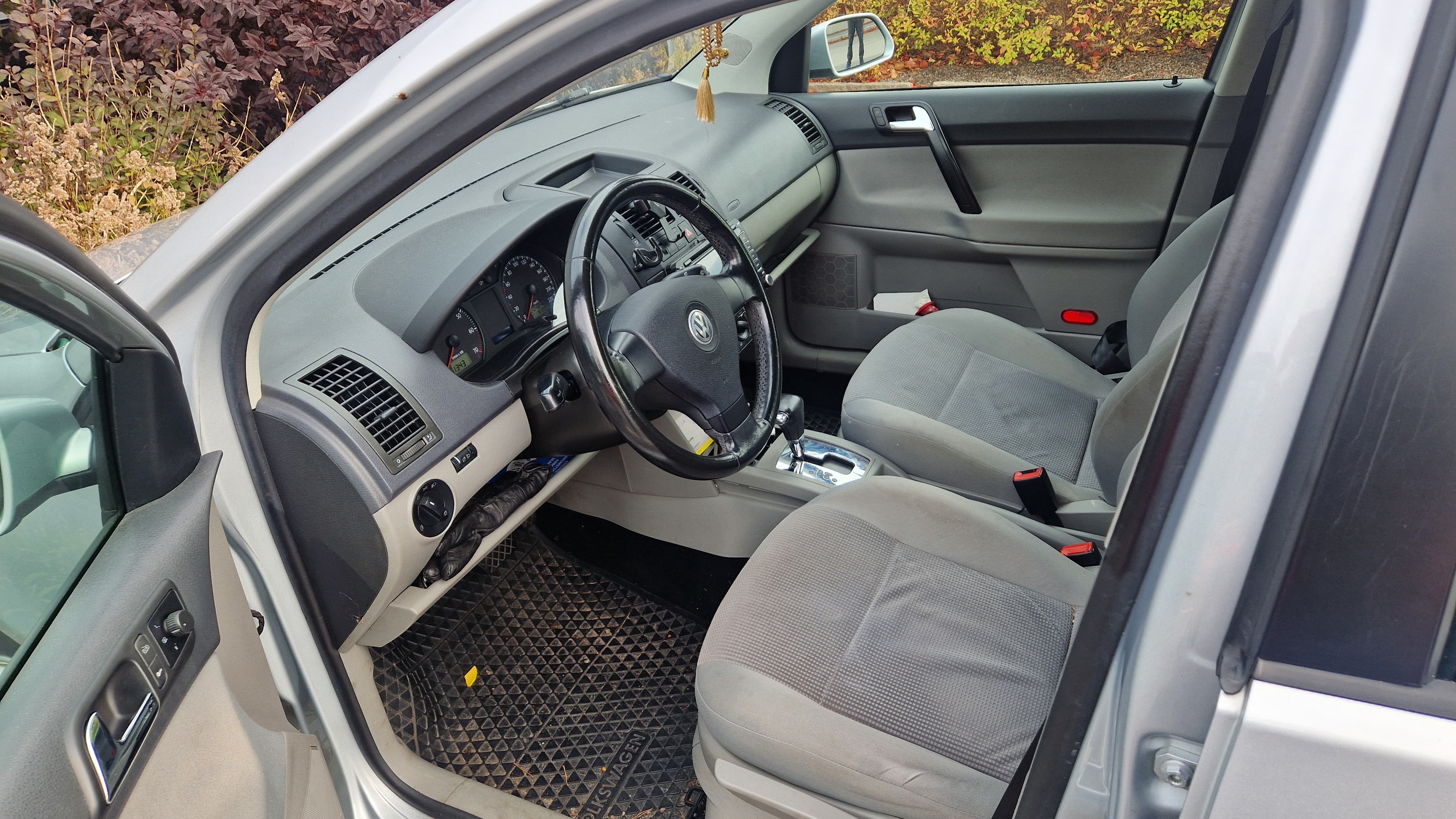 Volkswagen Polo 5-dörrar 1.4 TipTronic 2008, bild 4/8
