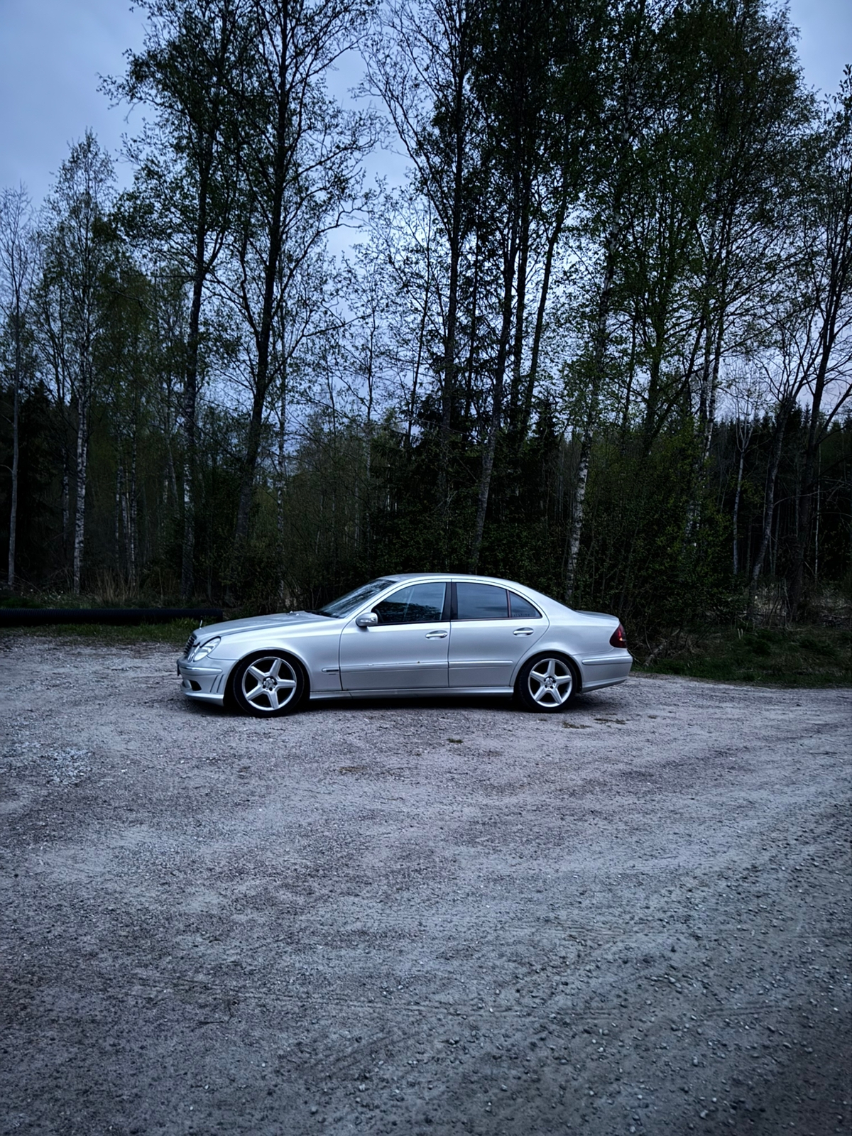 Mercedes-Benz E 320 5G-Tronic 2004, bild 2/5