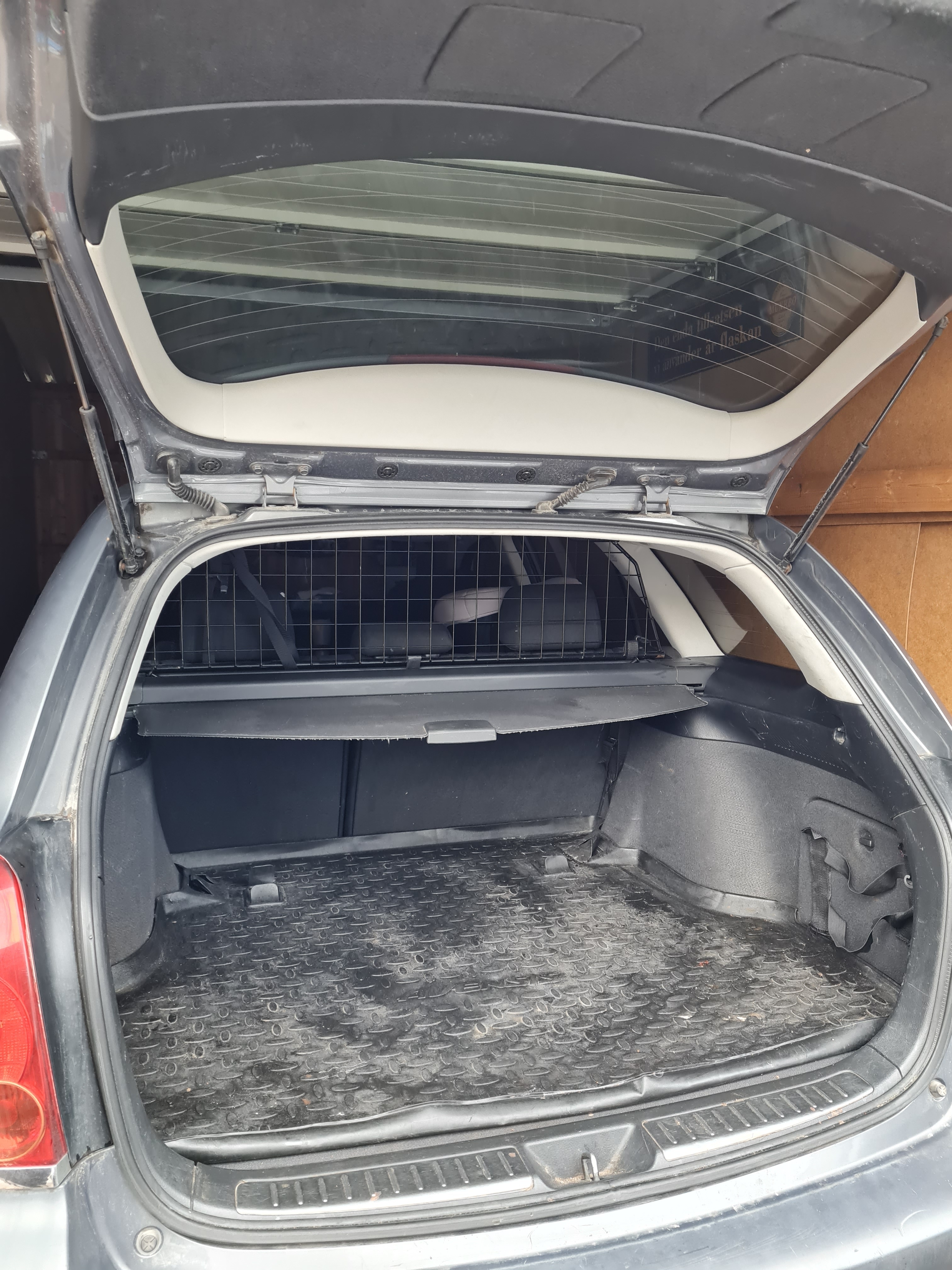 Toyota Avensis 2004, bild 6/6