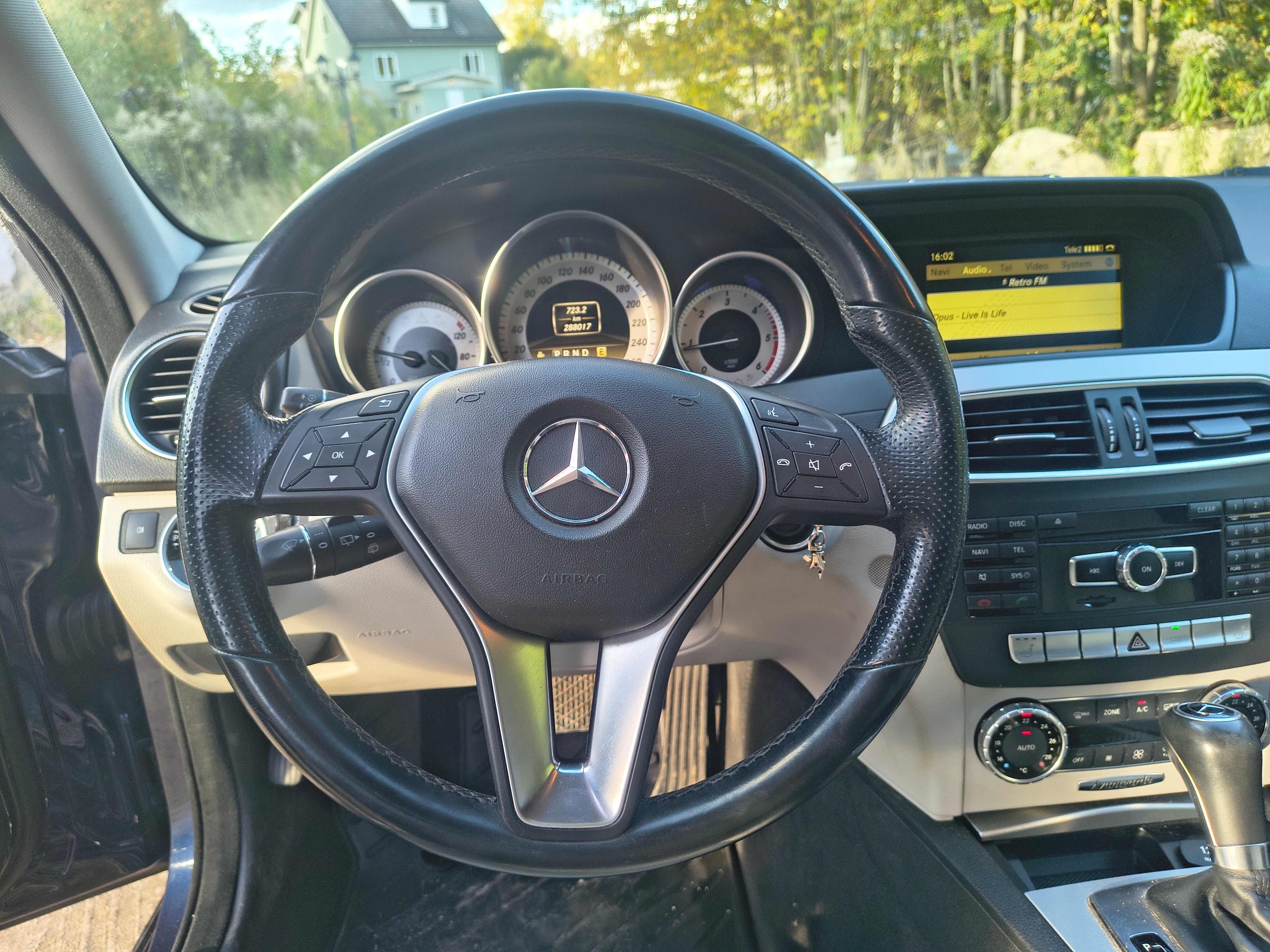 Mercedes-Benz C 2012, bild 2/9