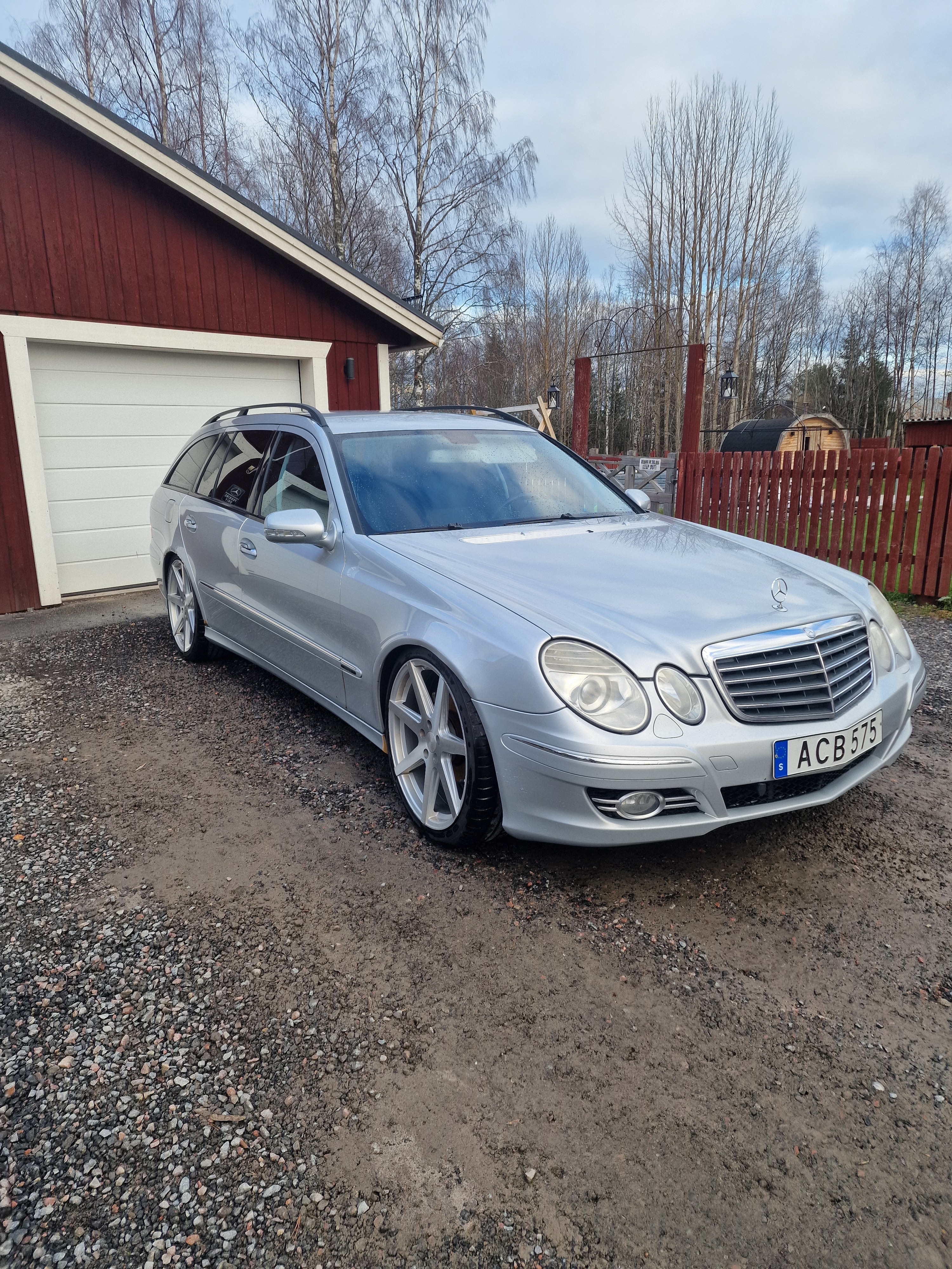 Mercedes-Benz E