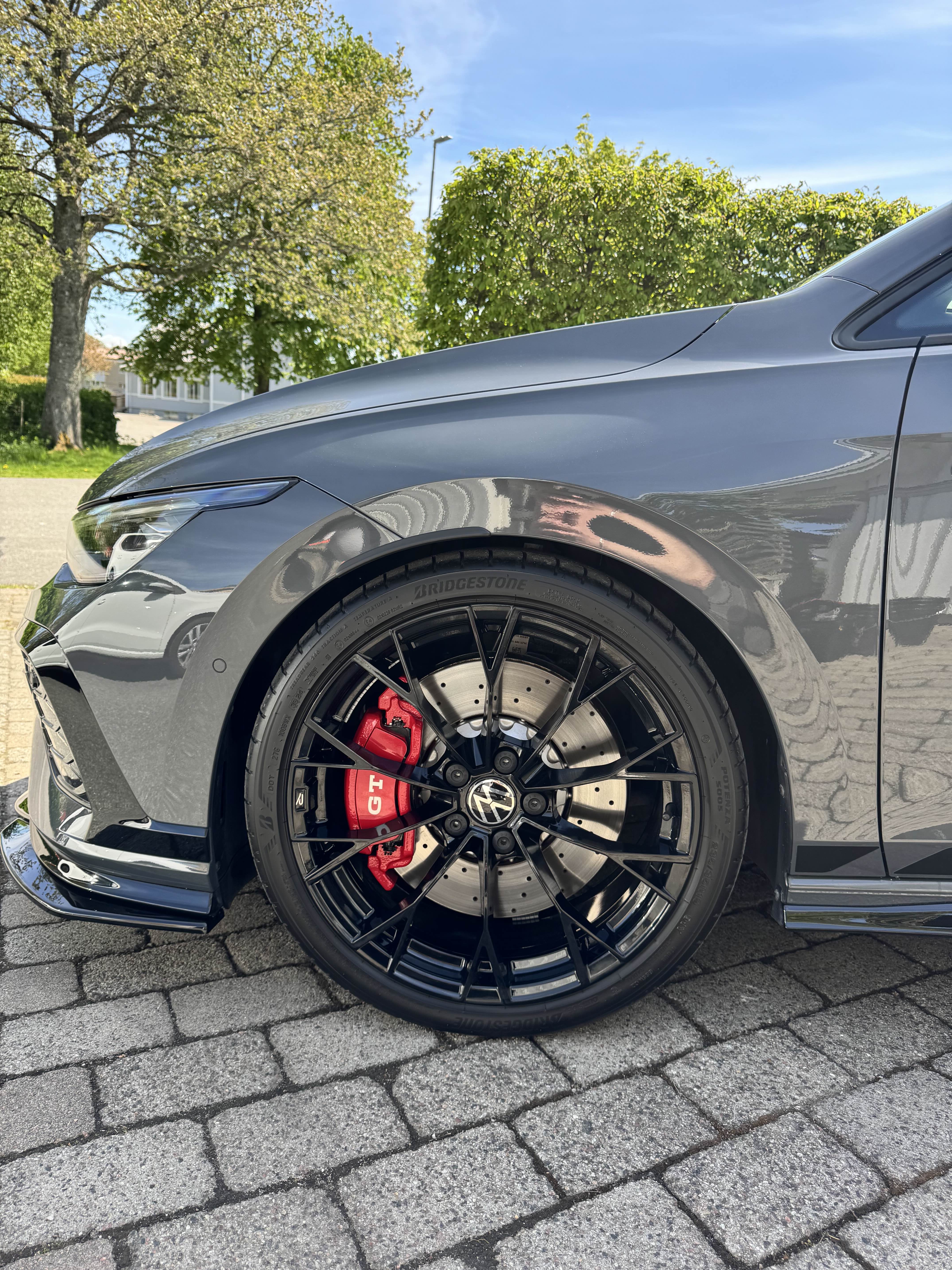 Volkswagen Golf GTI Clubsport 2025, photo 6/8
