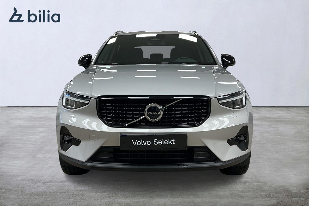 Volvo XC40 B3 FWD Bensin Plus Dark 2025, bild 6/10