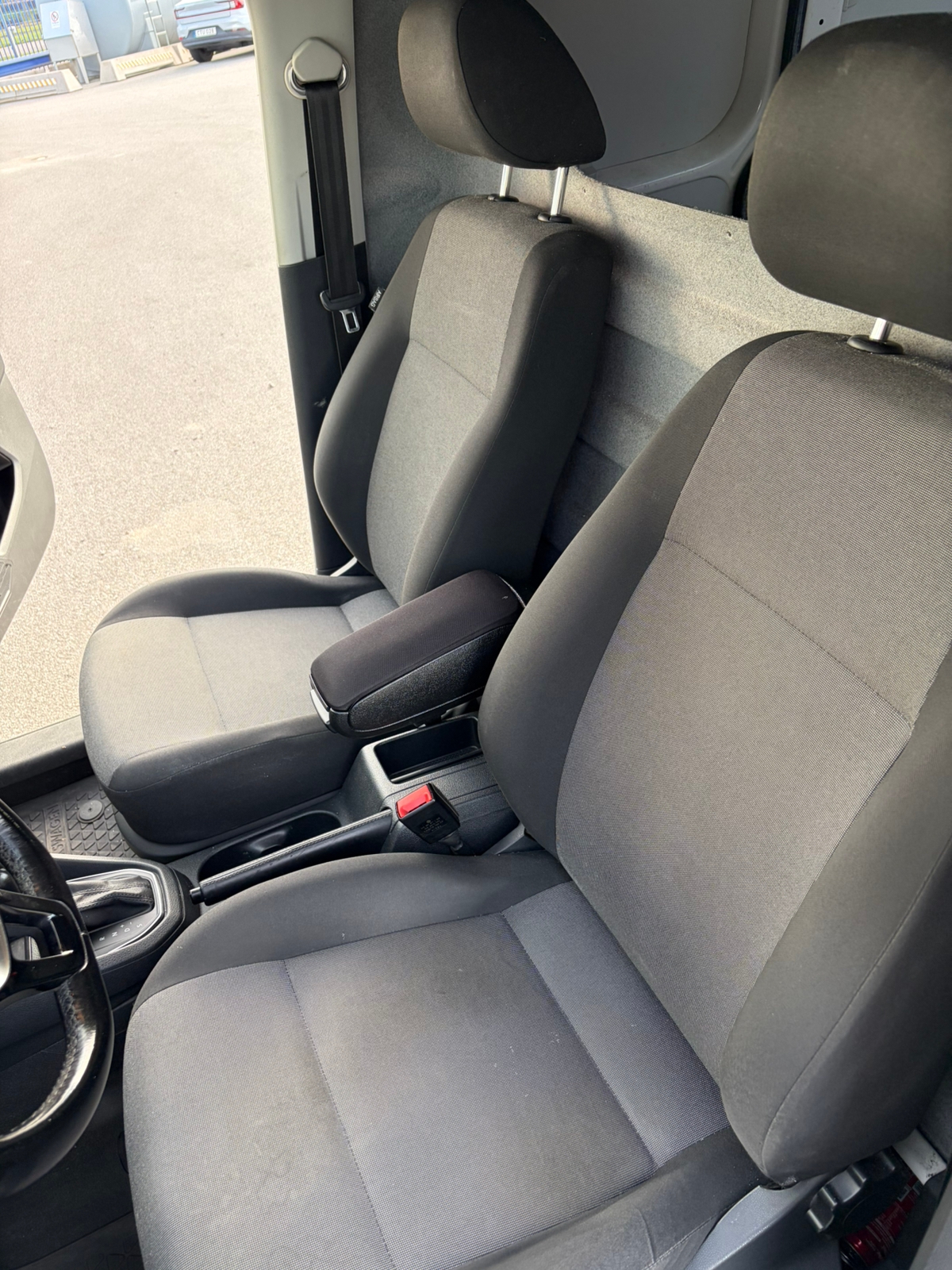 Volkswagen Caddy 2.0 TDI SCR 2016, bild 7/9
