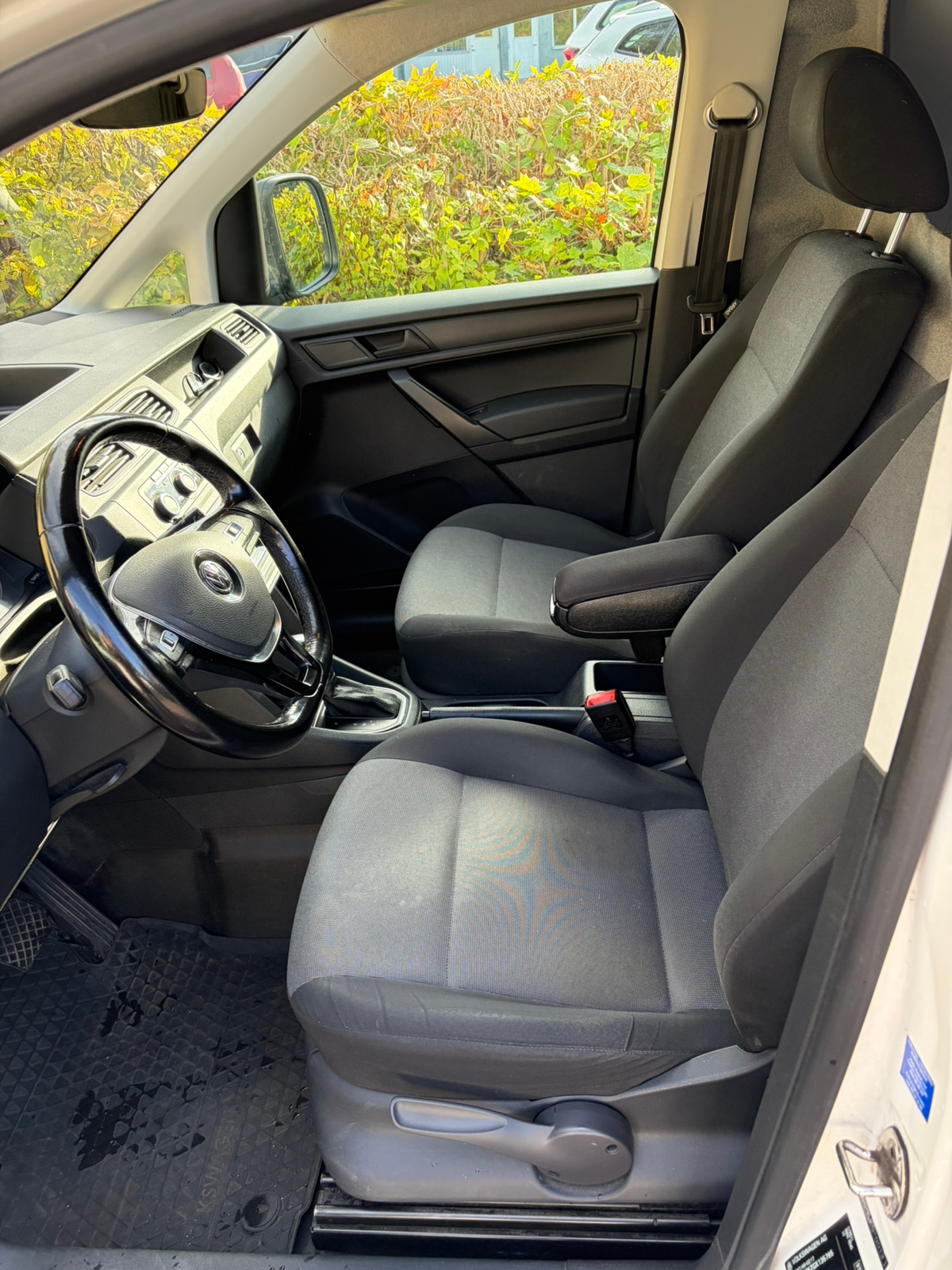 Volkswagen Caddy 2.0 TDI SCR 2016, bild 6/9