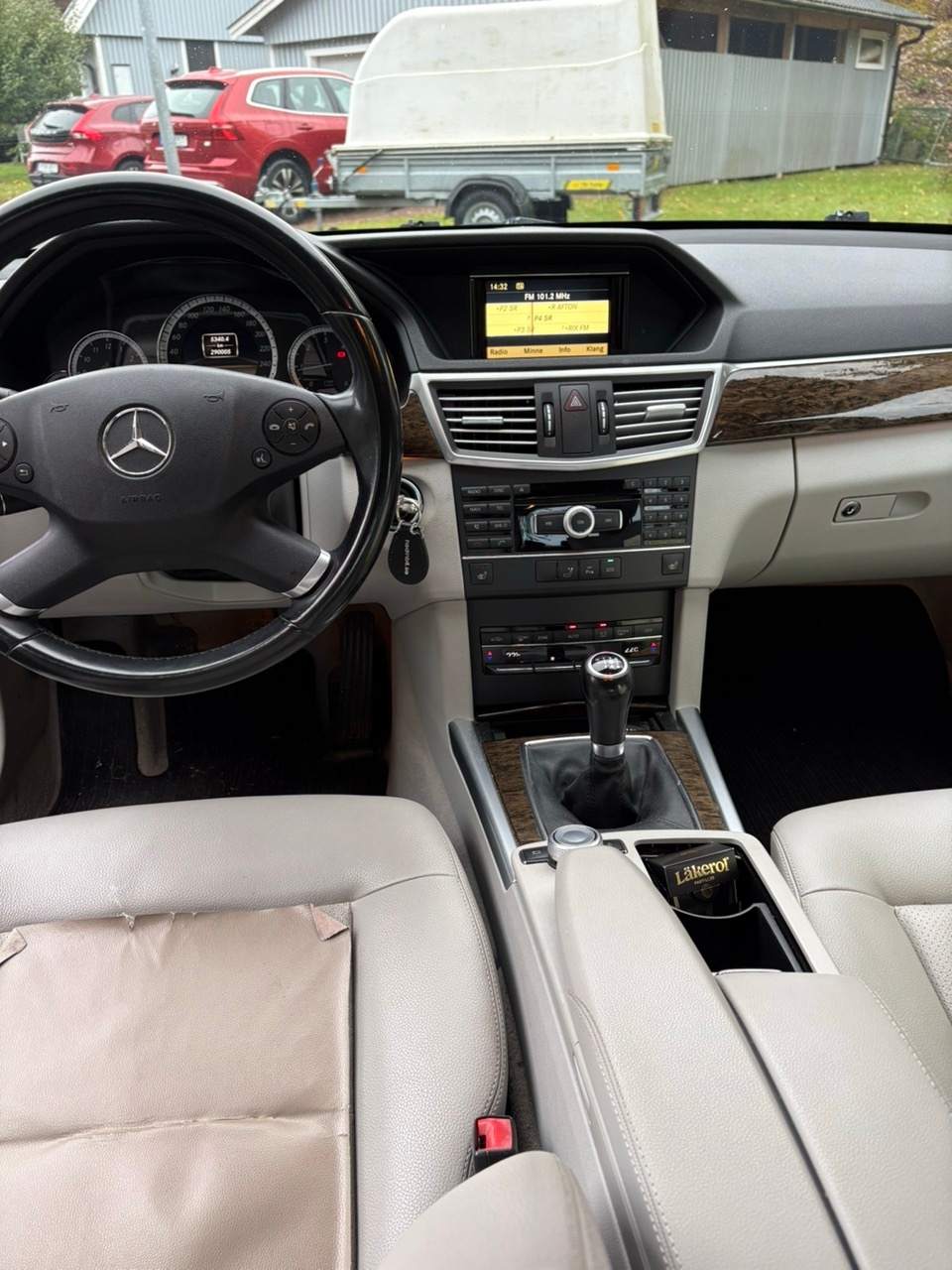 Mercedes-Benz E 2012, bild 6/8