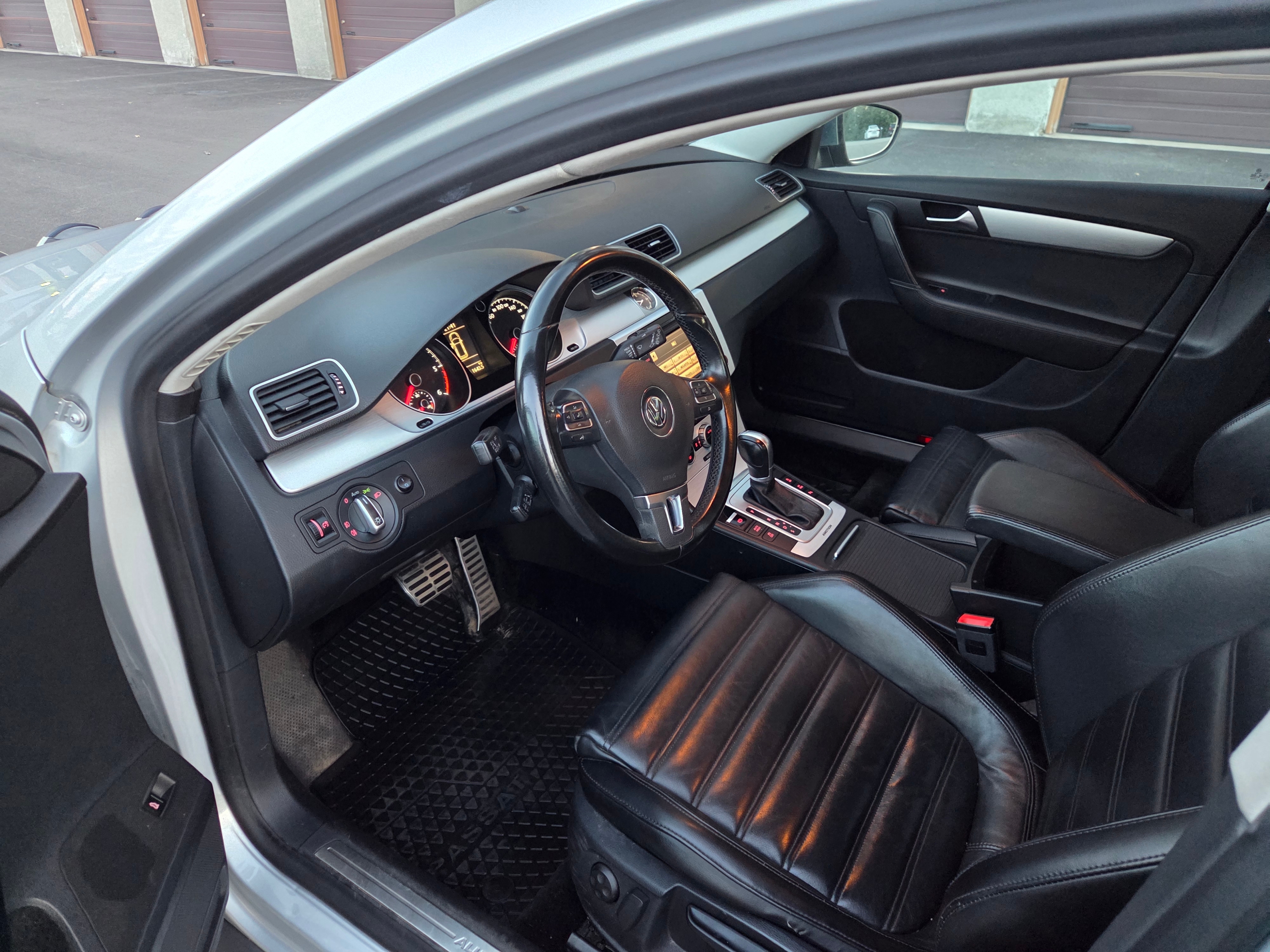Volkswagen Passat Alltrack 2.0 TDI 2015, kuva 3/7