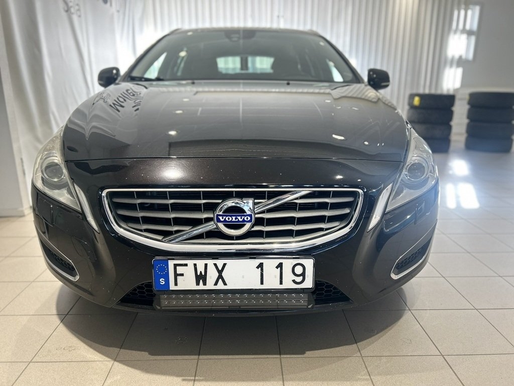 Volvo V60 D5 Summum 2011, bild 2/10