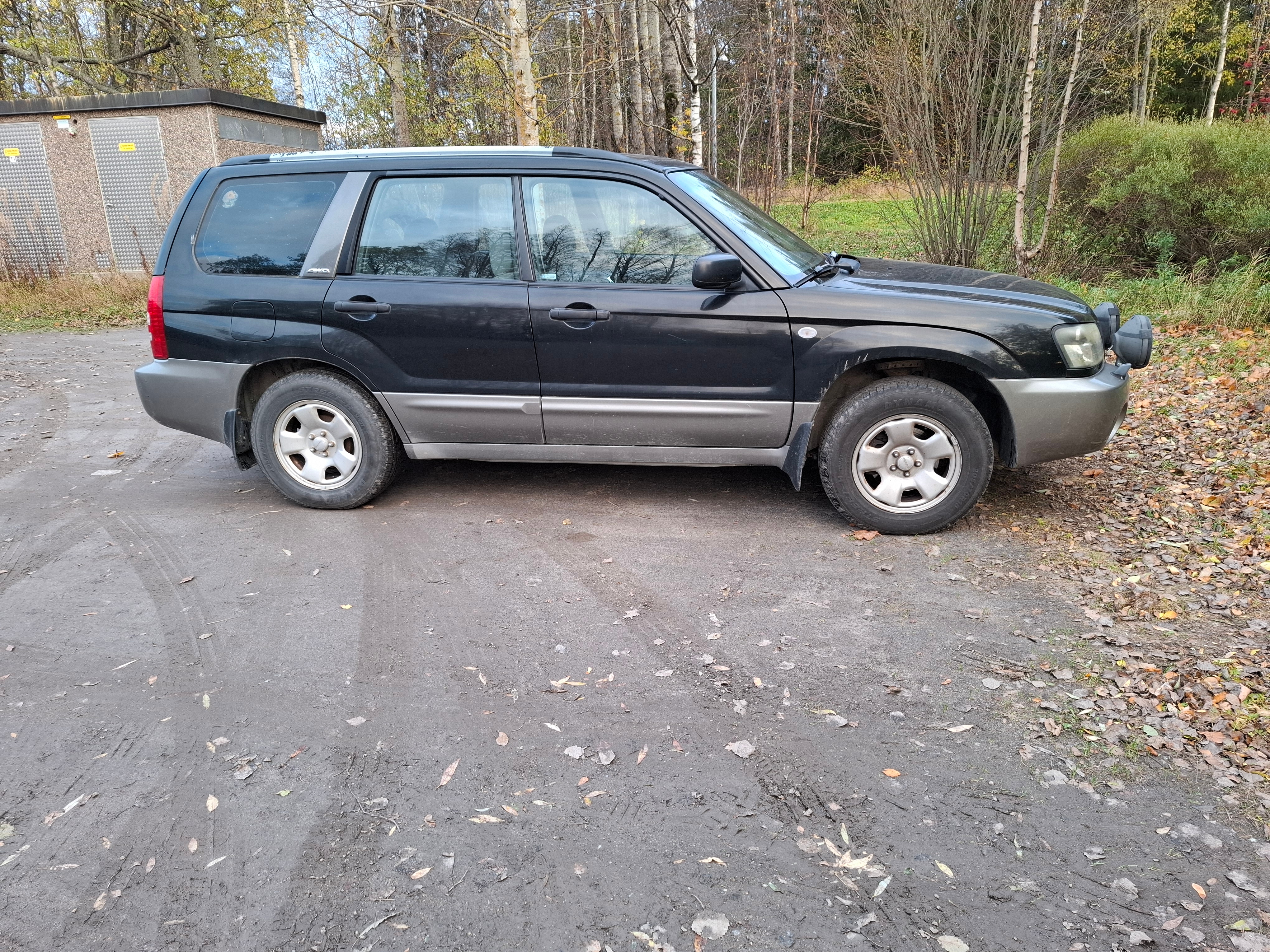 Subaru Forester 2.0 4WD Manuell 2004, bild 2/5