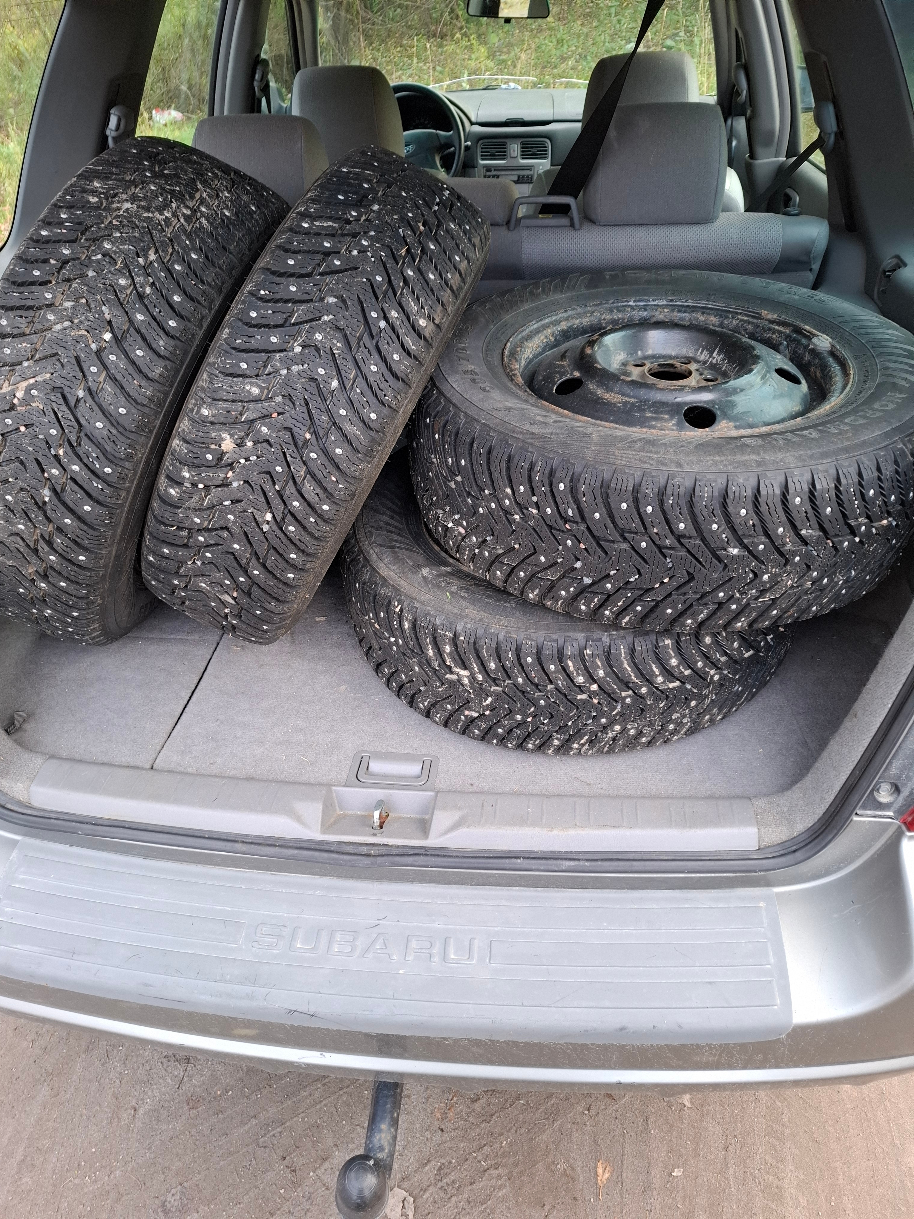Subaru Forester 2.0 4WD Manuell 2004, bild 5/5