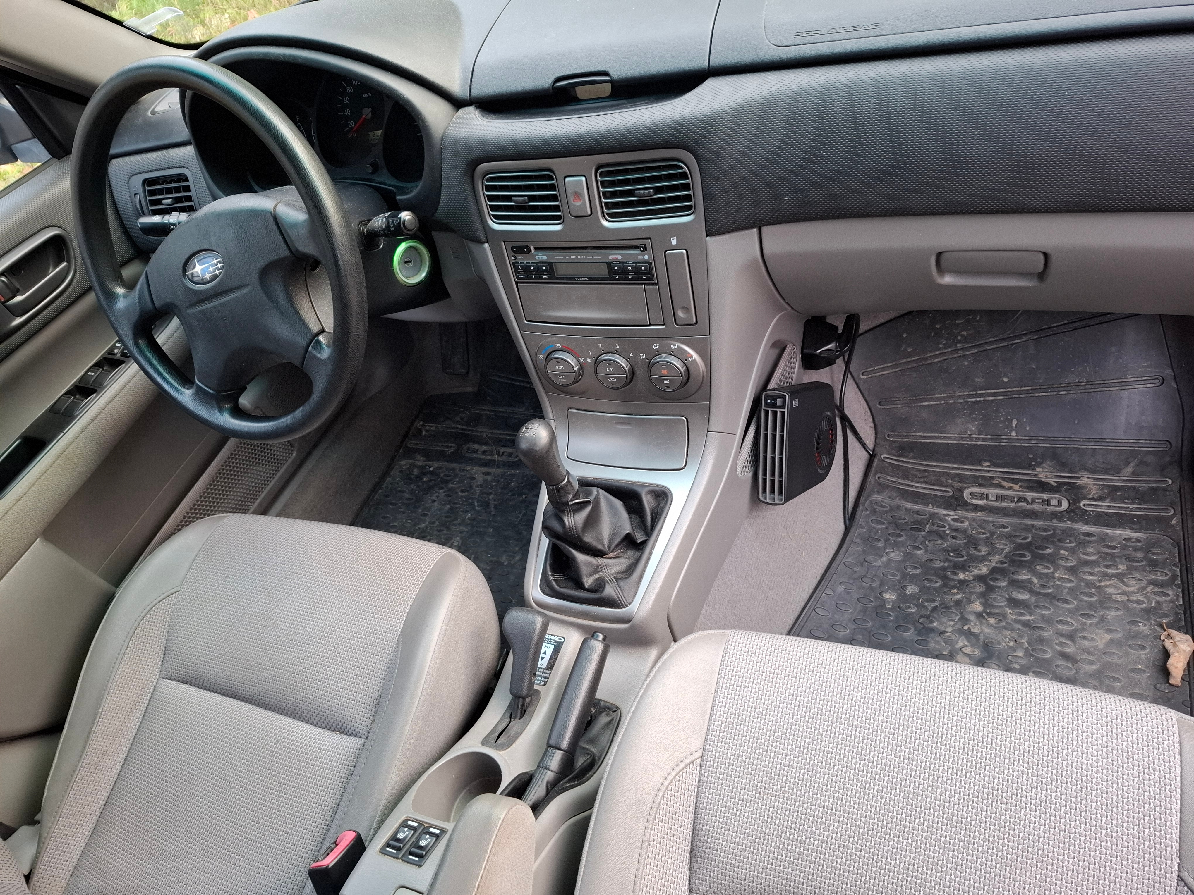 Subaru Forester 2.0 4WD Manuell 2004, bild 4/5