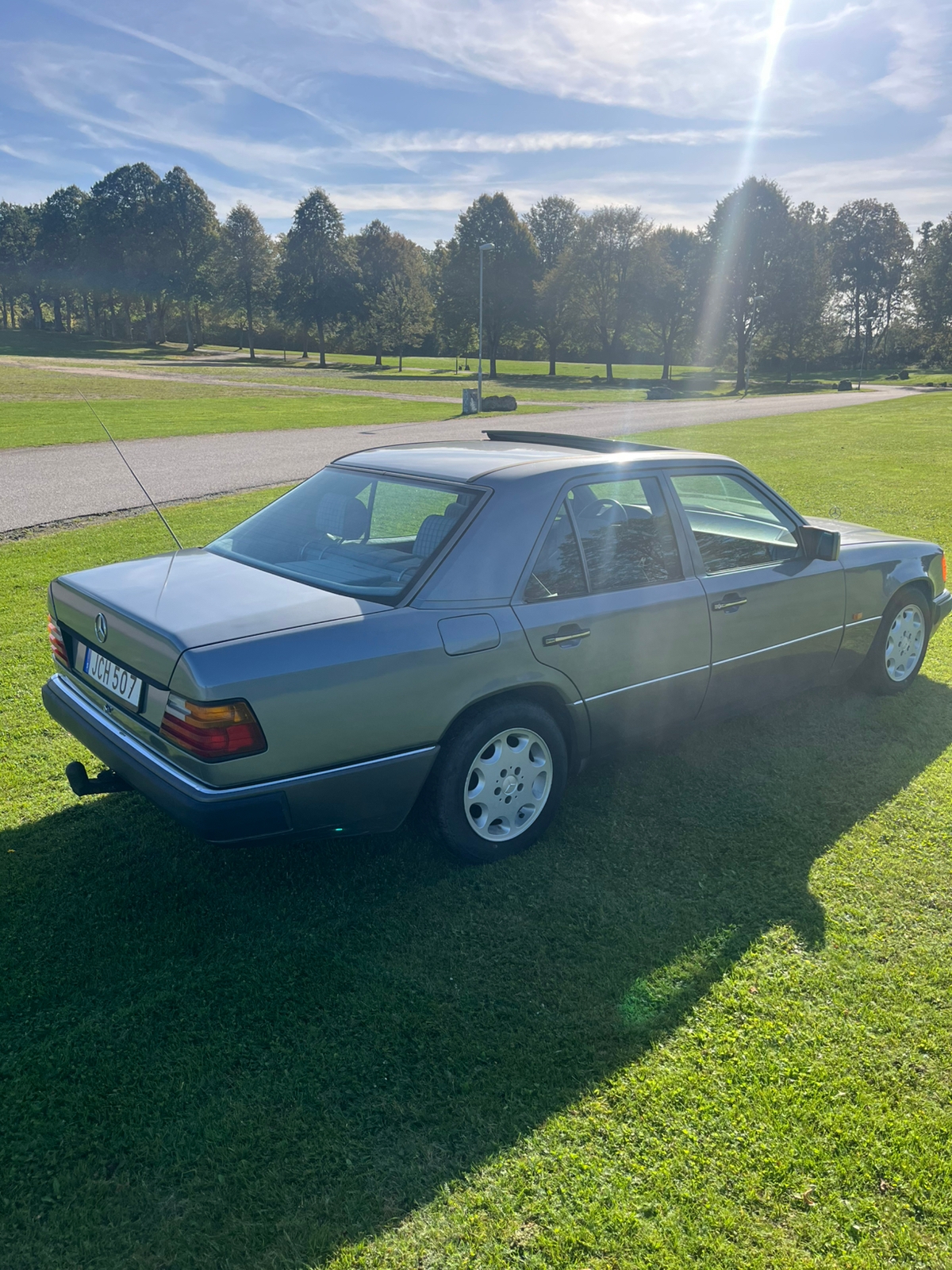 Mercedes-Benz 200 E 4G-Tronic 1991, bild 6/10