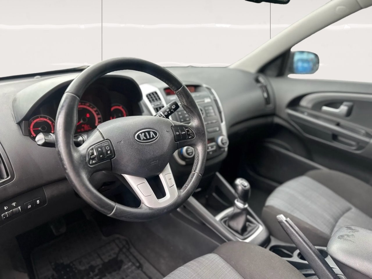Kia Ceed 2010, bild 7/7