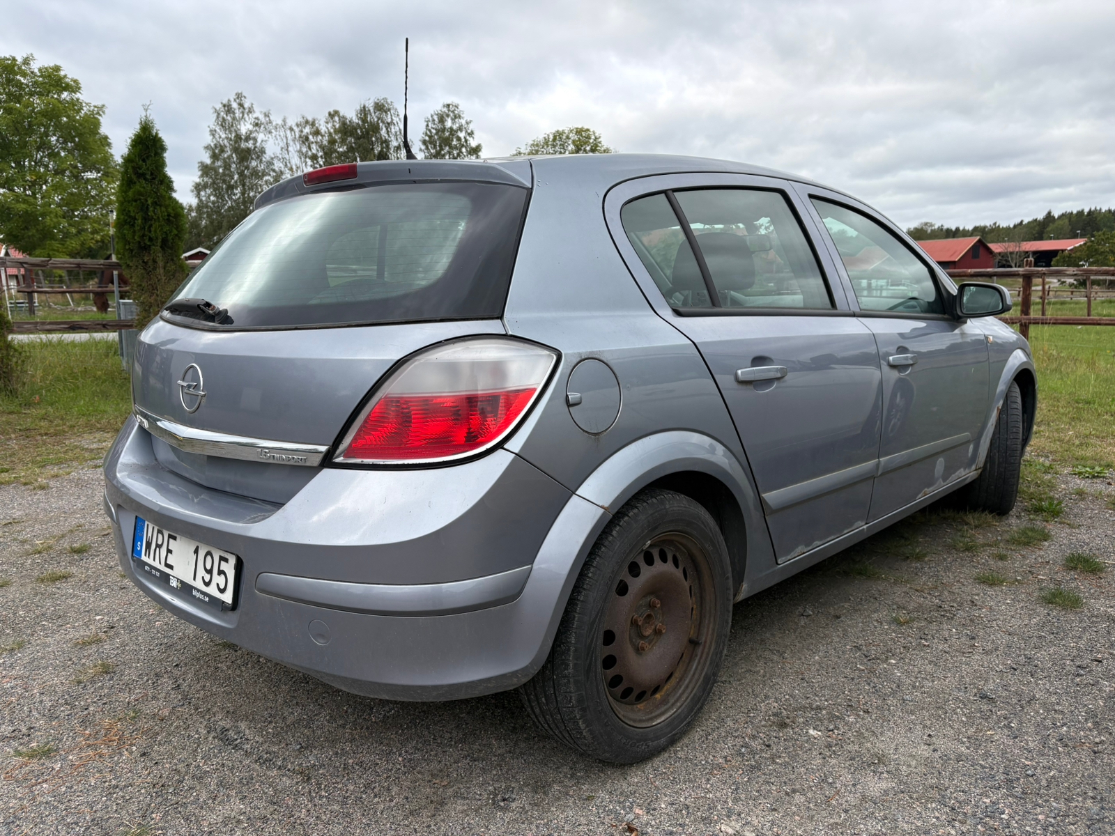 Opel Astra 1.6 Twinport ECOTEC Manuell 2005, bild 3/6