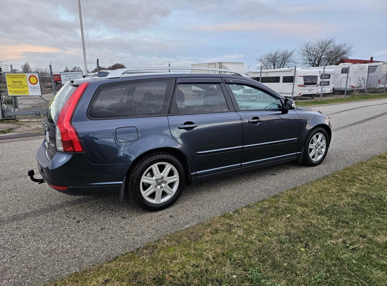 Volvo V50 2012, kuva 3/9
