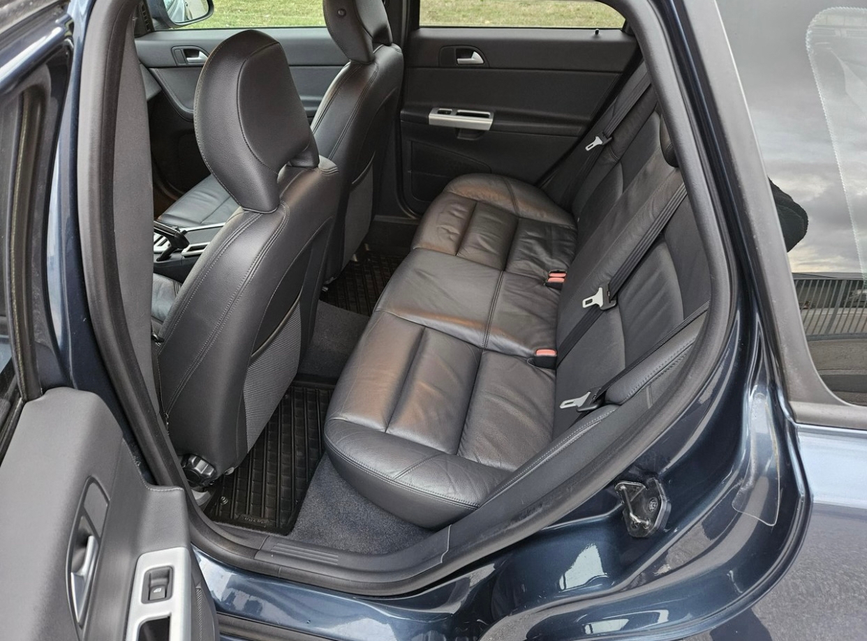 Volvo V50 2012, kuva 7/9