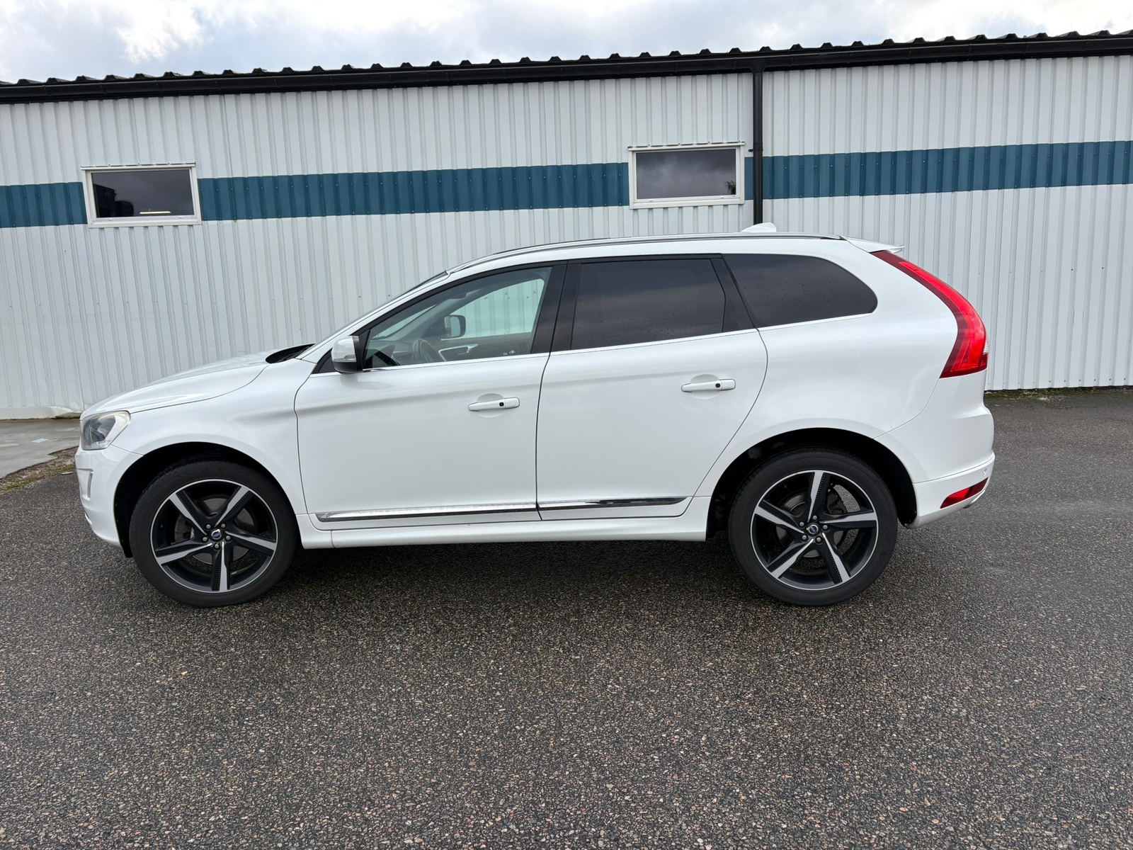 Volvo XC60 D4 Summum 2015, bild 2/9
