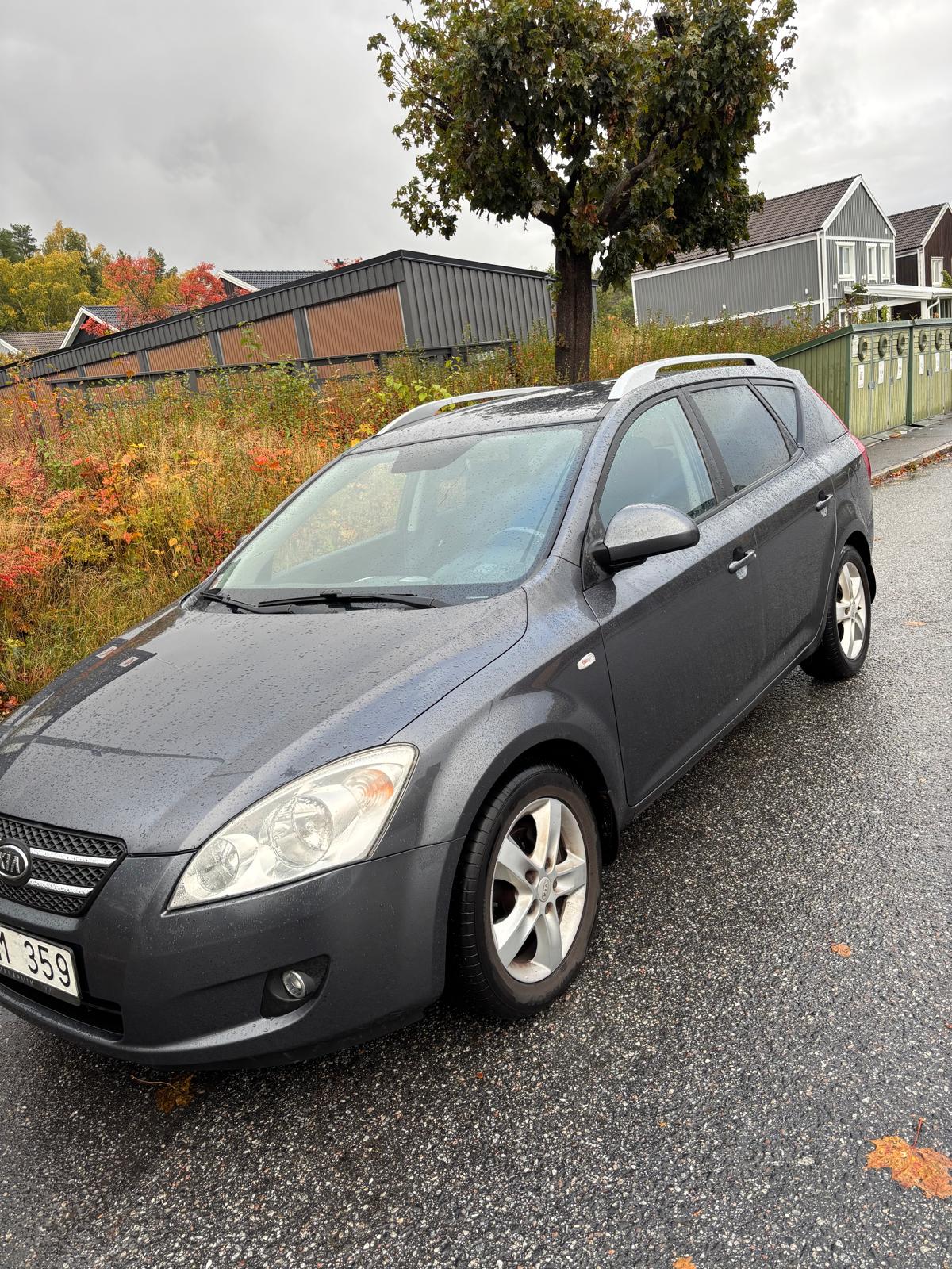 Kia Ceed _sw 1.6 CVVT Manuell 2009, bild 3/8