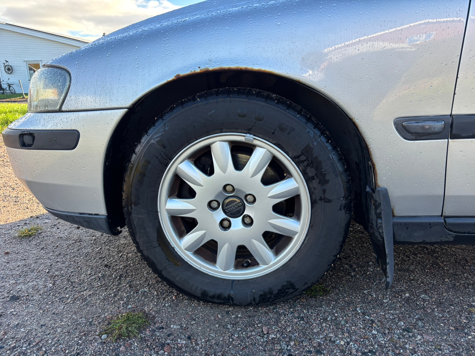 Volvo V70 2.4 2002, bild 2/5