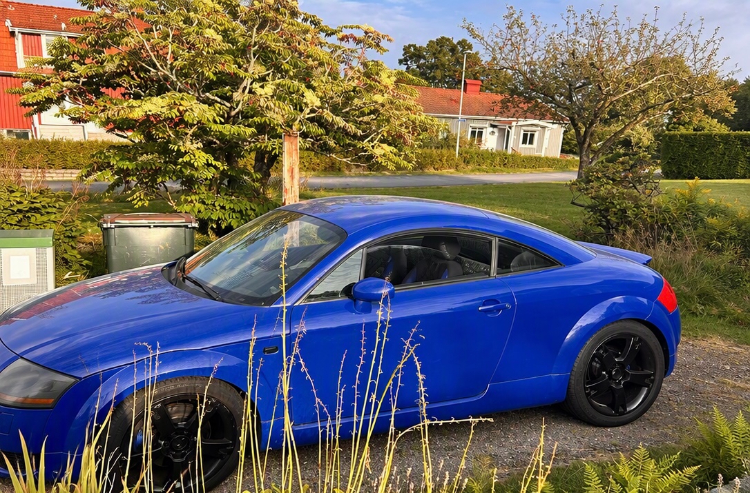 Audi TT Coupé 1.8 T Manuell 2000, bild 2/2
