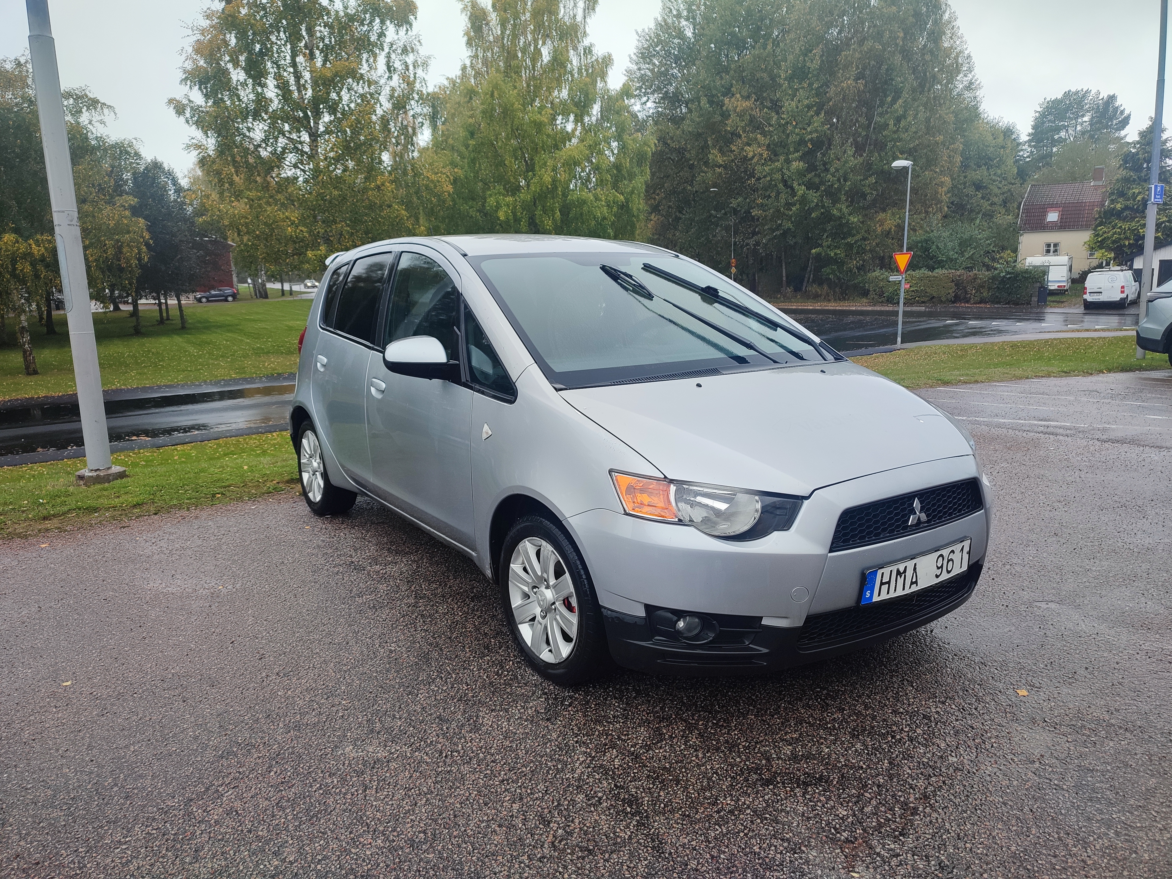 Mitsubishi Colt 1.3 2013, bild 2/8