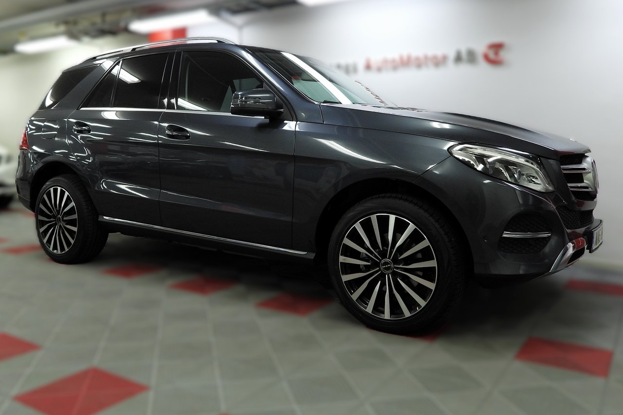 Mercedes-Benz GLE 2016, bild 4/10