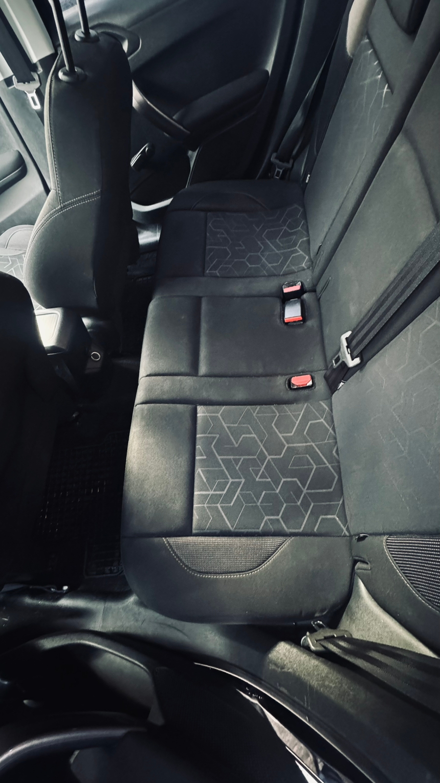 Peugeot 2008 1.2 VTi EGS 2015, bild 8/8