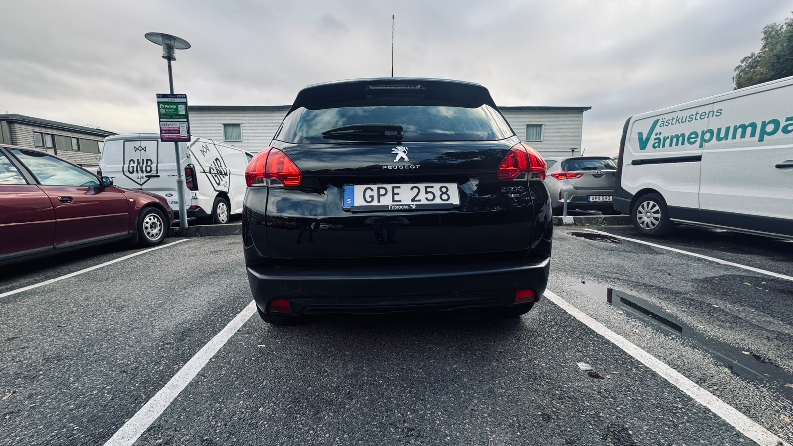 Peugeot 2008 1.2 VTi EGS 2015, bild 3/8