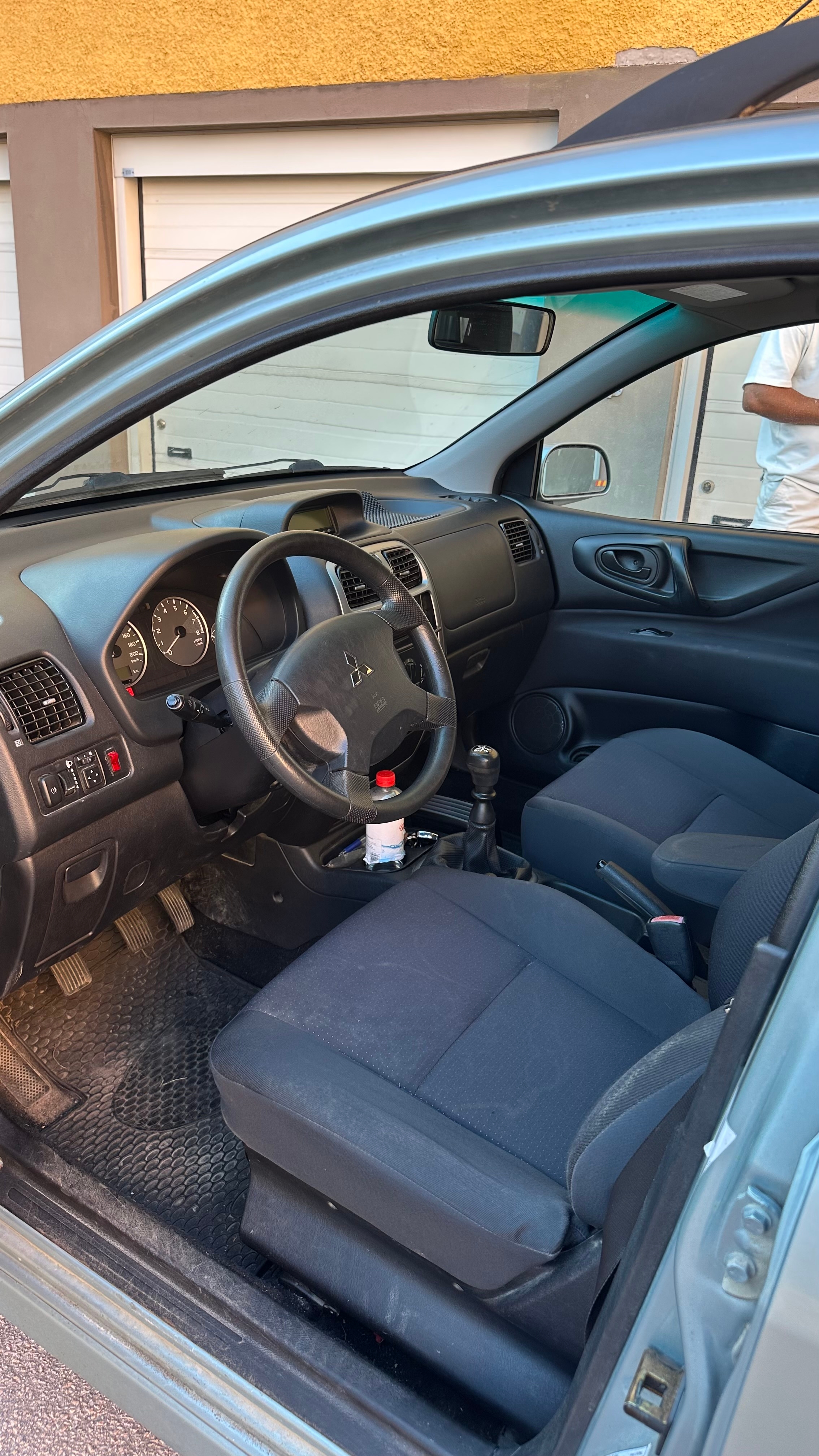 Mitsubishi Space Star 1.8 MPI Manuell 2004, bild 8/8