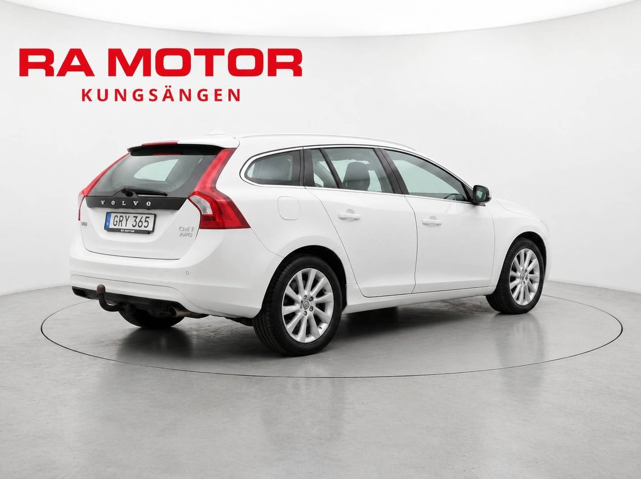 Volvo V60 I D3 2016, bild 4/10