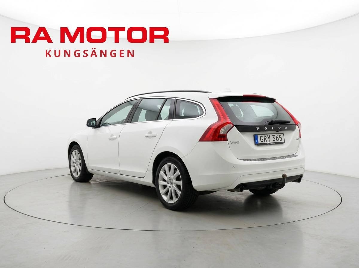Volvo V60 I D3 2016, bild 5/10