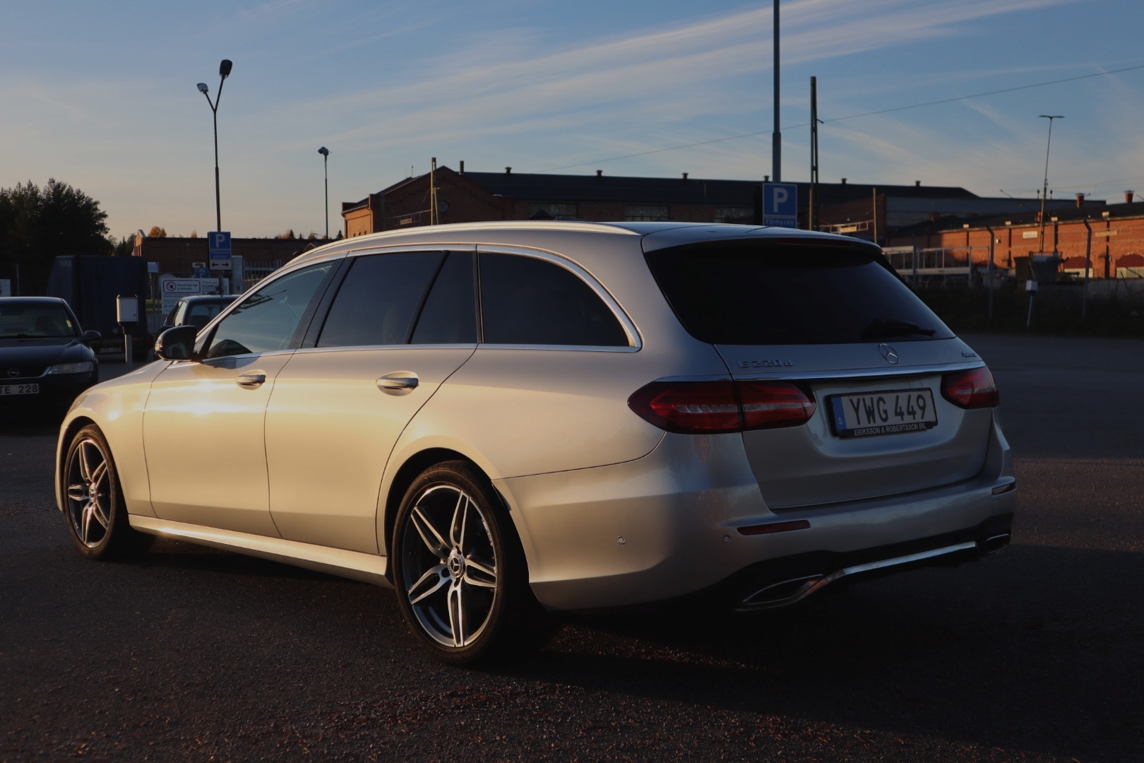 Mercedes-Benz E 2019, bild 5/10