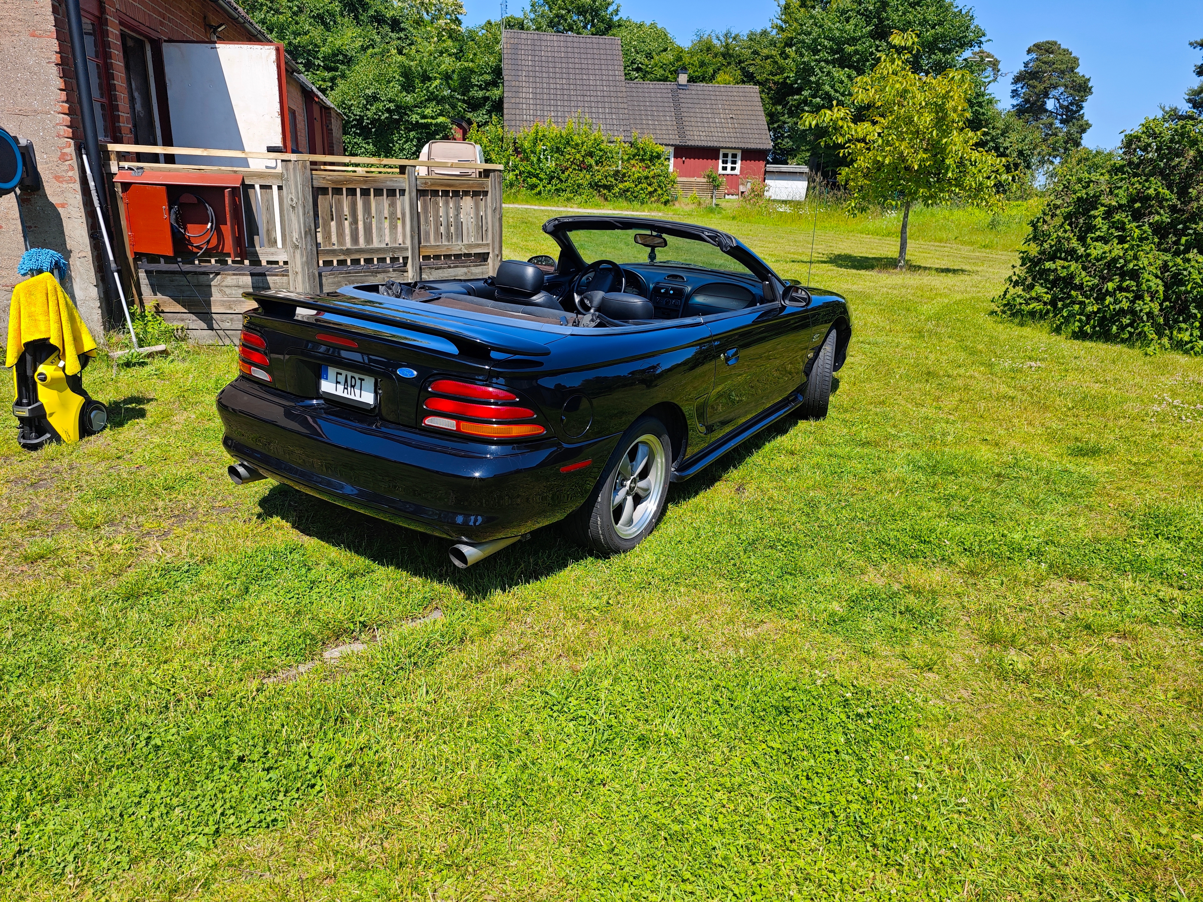 Ford Mustang GT Convertible Manuell 1995, bild 2/3