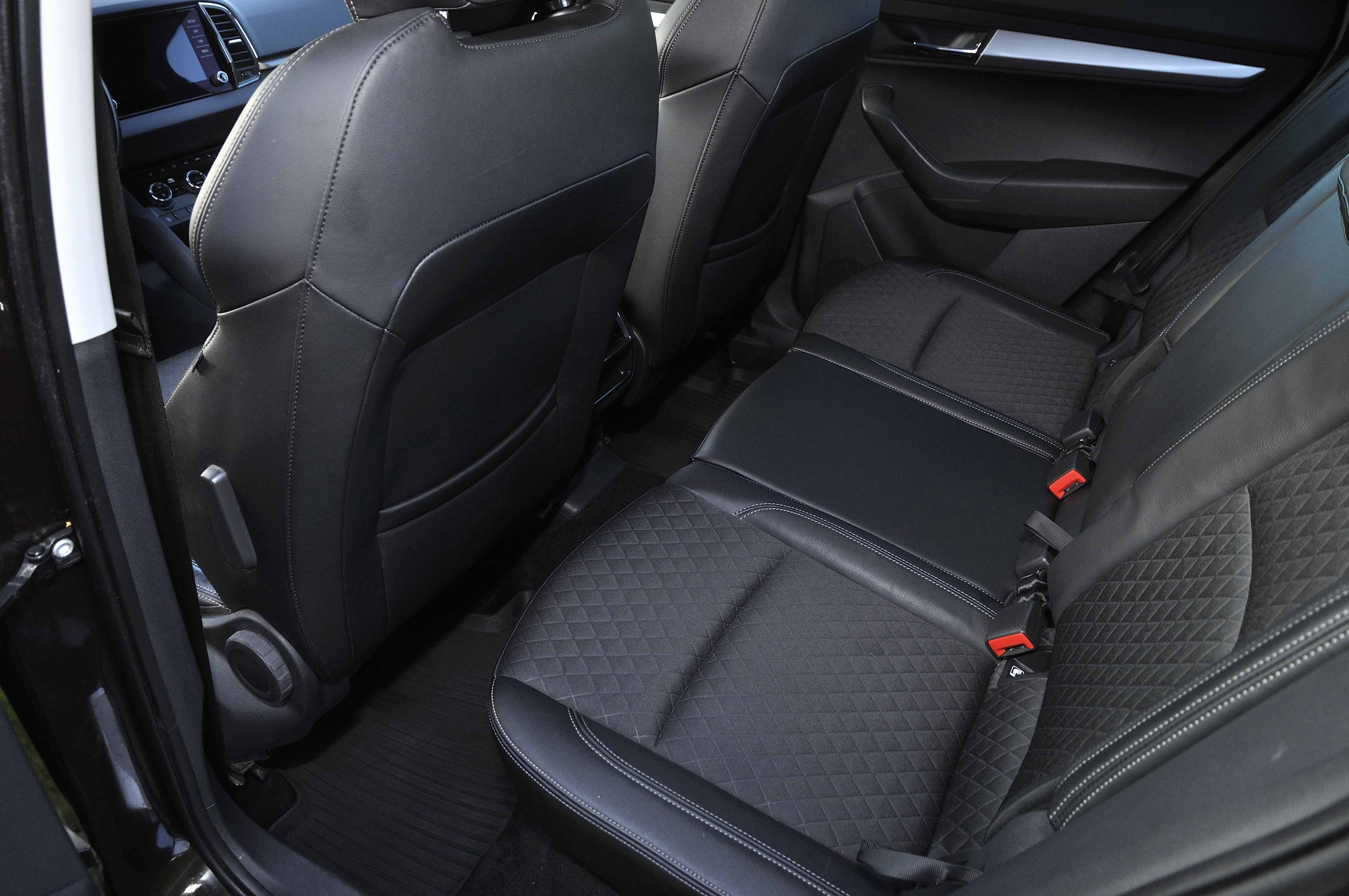 Skoda Karoq 2020, bild 5/10