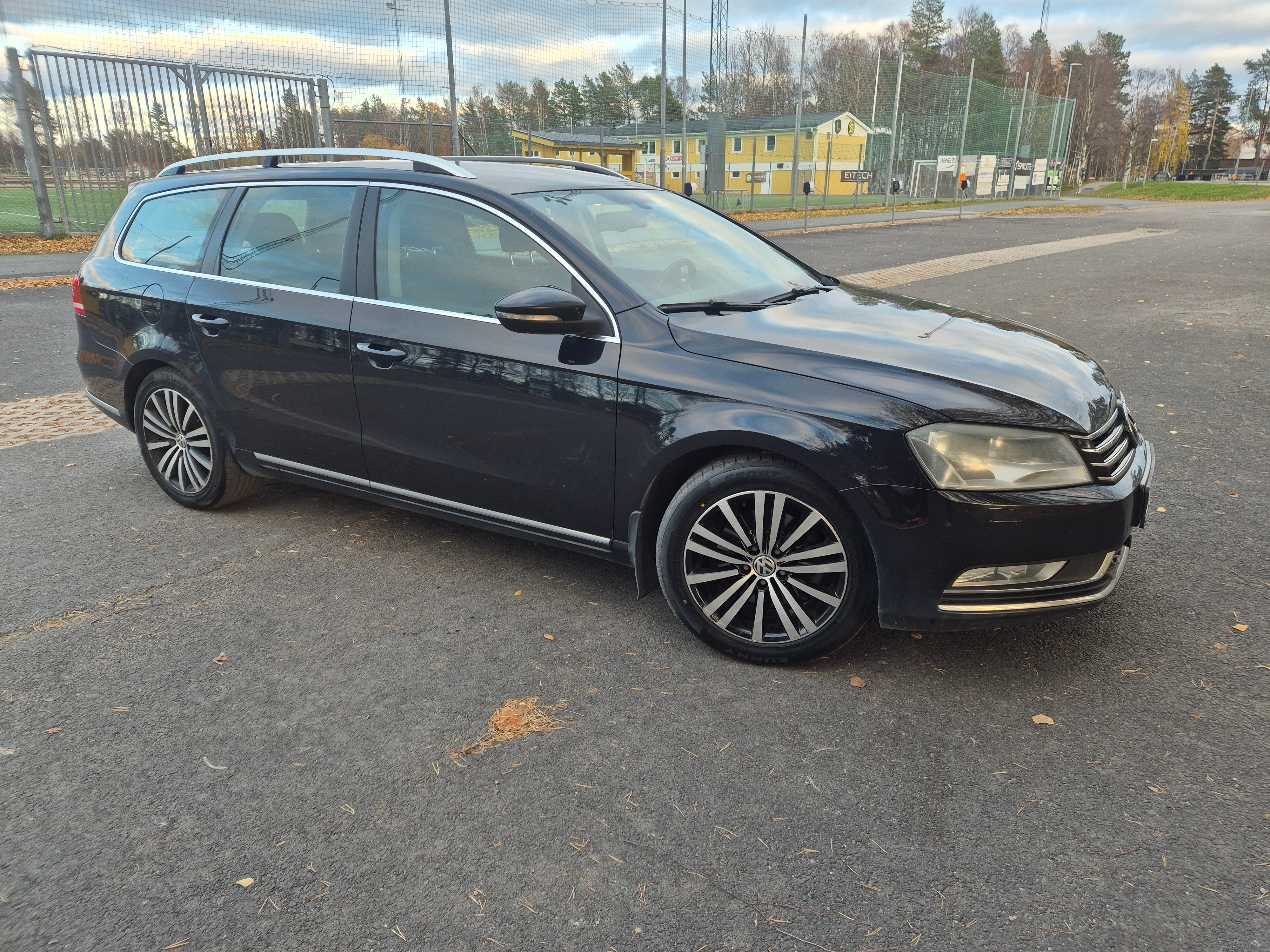 Volkswagen Passat 2011, bild 2/8