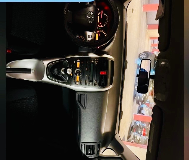 Toyota Auris 1.6 2011, photo 7/10