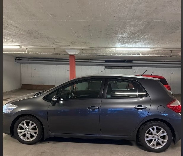 Toyota Auris 1.6 2011, photo 3/10