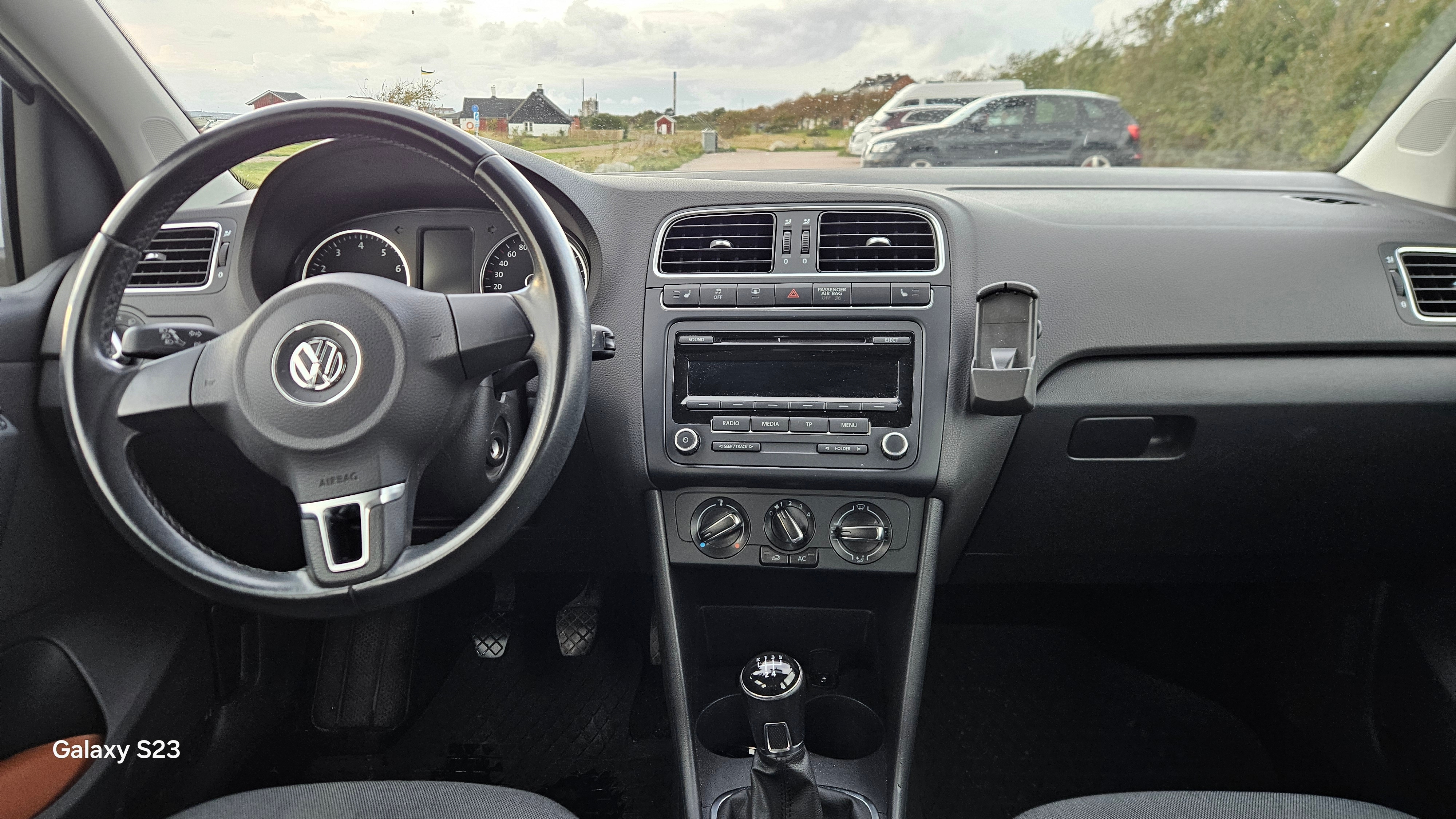 Volkswagen Polo 5-dörrar 1.4 MPI Manuell 2014, bild 3/4
