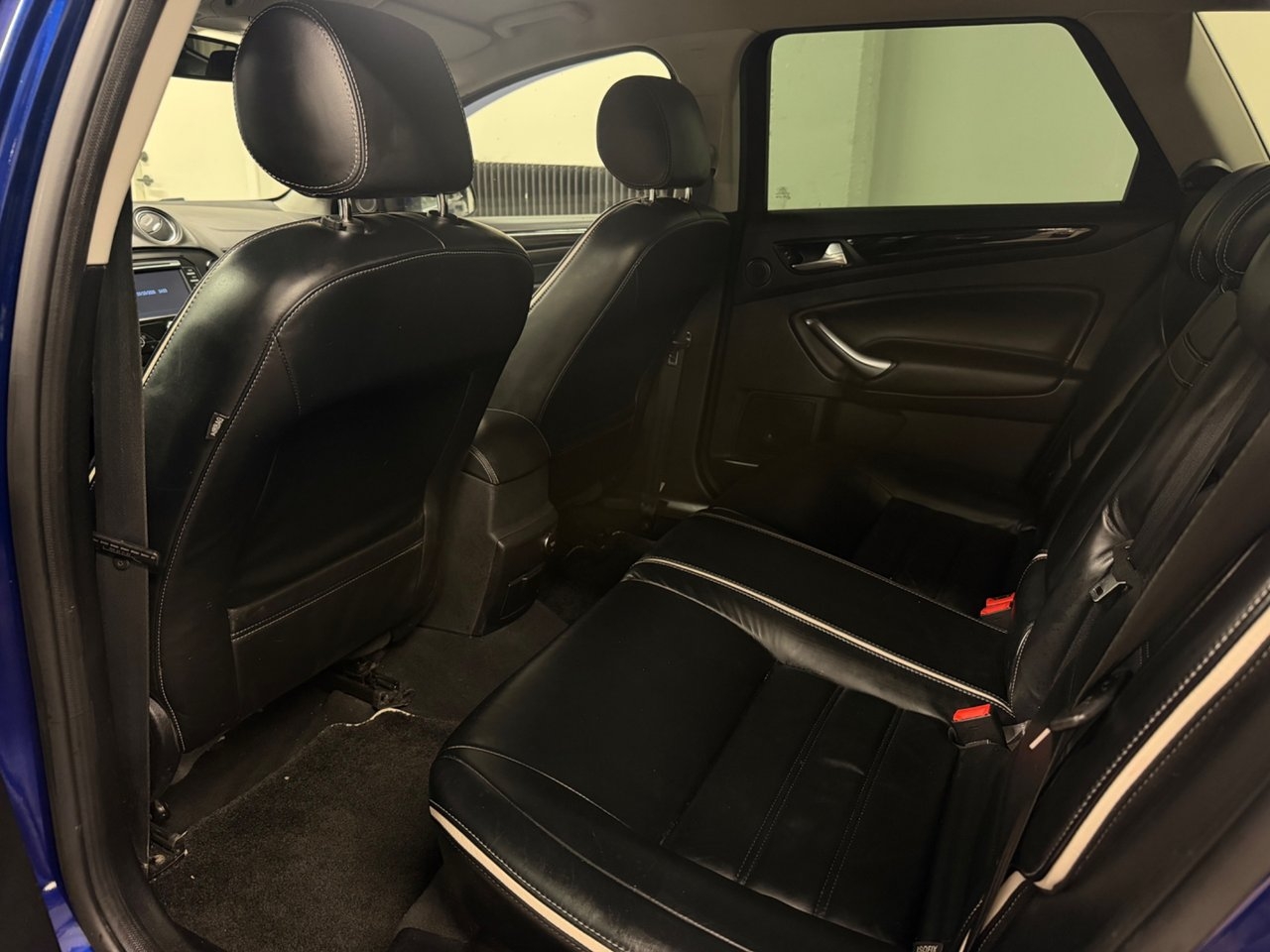 Ford Mondeo 2014, photo 7/10